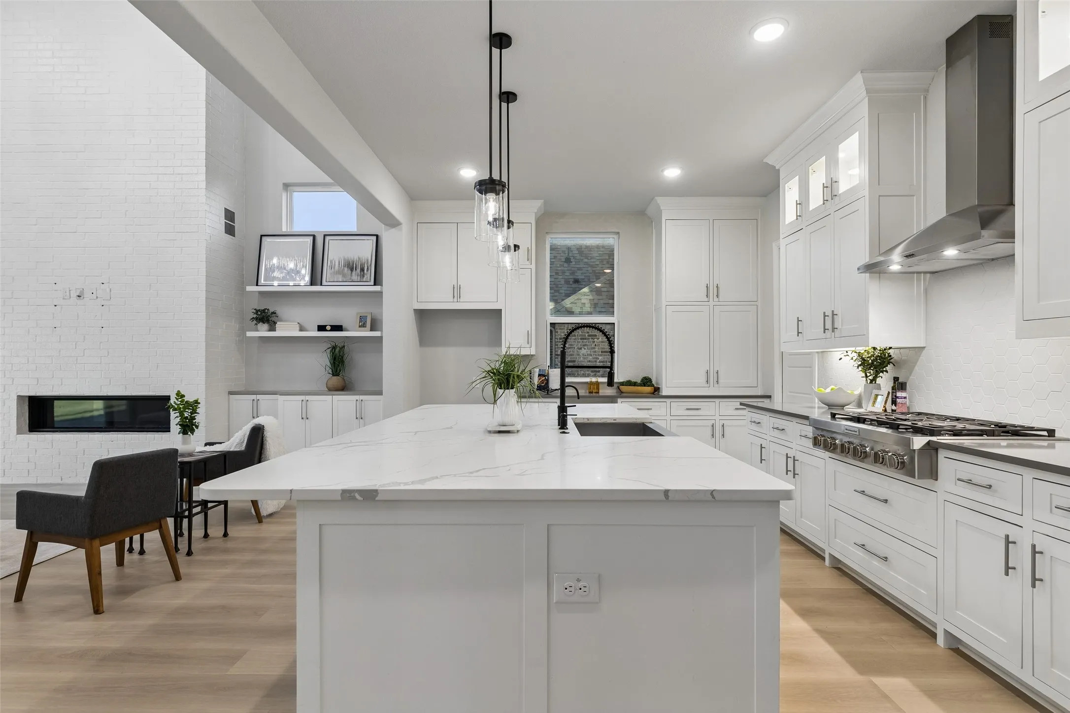 Then, furher into the house, you get to this. . . your gorgeous kitchen!