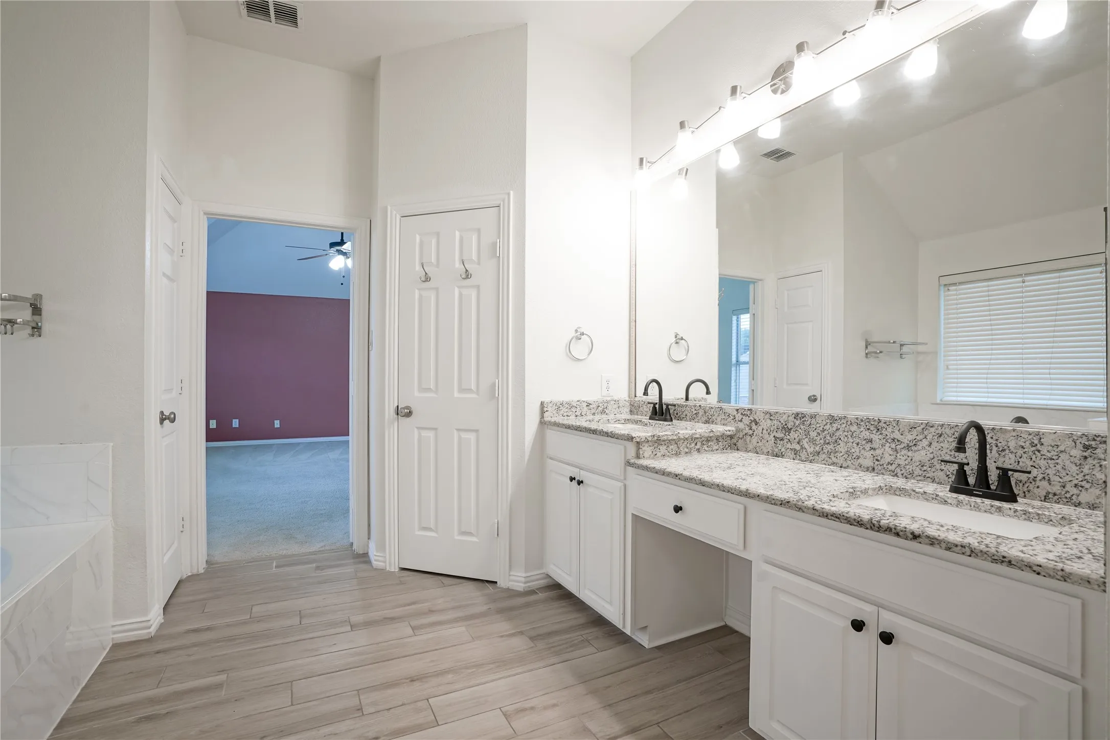Single Family Residence For Sale in Denton County , 1659 Granite Rapids Drive, Frisco, Texas 75036, 4 Bedroom, 3 Bathroom, 2 Garage spaces, 2,613 Sqft, built in 2001, mls#21389270, Real Estate Agent in Frisco, Homes For Sale in Denton county, Homes For Sale in Frisco, Realtor in Frisco Texas, Real Estate Brokerage Independent Realty Texas, Luminita Cordes Realtor