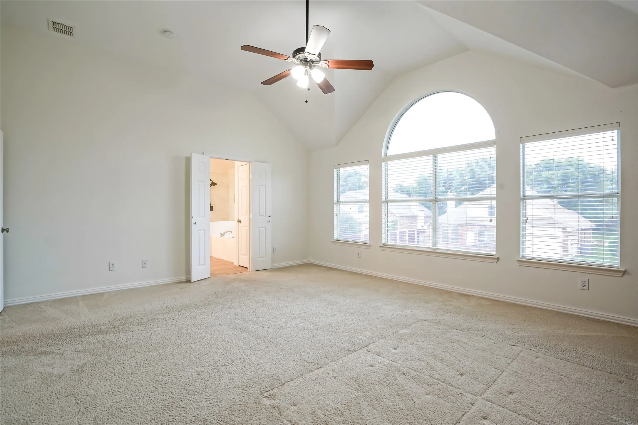 Single Family Residence For Sale in Denton County , 1659 Granite Rapids Drive, Frisco, Texas 75036, 4 Bedroom, 3 Bathroom, 2 Garage spaces, 2,613 Sqft, built in 2001, mls#21389270, Real Estate Agent in Frisco, Homes For Sale in Denton county, Homes For Sale in Frisco, Realtor in Frisco Texas, Real Estate Brokerage Independent Realty Texas, Luminita Cordes Realtor
