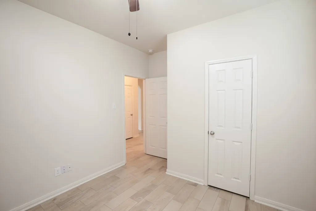 Single Family Residence For Rent in Collin County , 128 Tennyson Street, Anna, Texas 75409, 3 Bedroom, 2 Bathroom, 2 Garage spaces, 1,904 Sqft, built in 2013, mls#21389304, Real Estate Agent in Anna, Homes For Rent in Collin county, Homes For Rent in Anna, Realtor in Anna Texas, Real Estate Brokerage Independent Realty Texas, Luminita Cordes Realtor