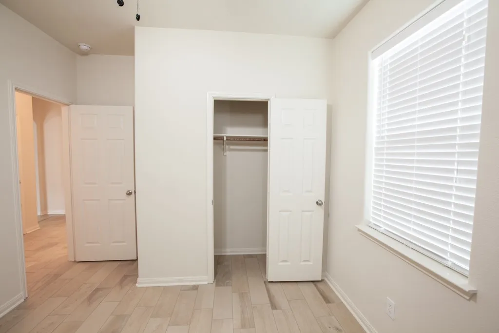 Single Family Residence For Rent in Collin County , 128 Tennyson Street, Anna, Texas 75409, 3 Bedroom, 2 Bathroom, 2 Garage spaces, 1,904 Sqft, built in 2013, mls#21389304, Real Estate Agent in Anna, Homes For Rent in Collin county, Homes For Rent in Anna, Realtor in Anna Texas, Real Estate Brokerage Independent Realty Texas, Luminita Cordes Realtor