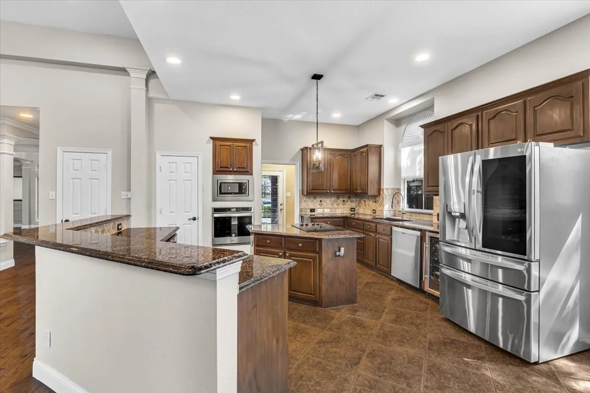 Single Family Residence For Sale in Collin County , 5705 Sandalwood Drive, Mc Kinney, Texas 75072, 4 Bedroom, 4 Bathroom, 3 Garage spaces, 3,236 Sqft, built in 1999, mls#21387920, Real Estate Agent in Mc Kinney, Homes For Sale in Collin county, Homes For Sale in Mc Kinney, Realtor in Mc Kinney Texas, Real Estate Brokerage Independent Realty Texas, Luminita Cordes Realtor