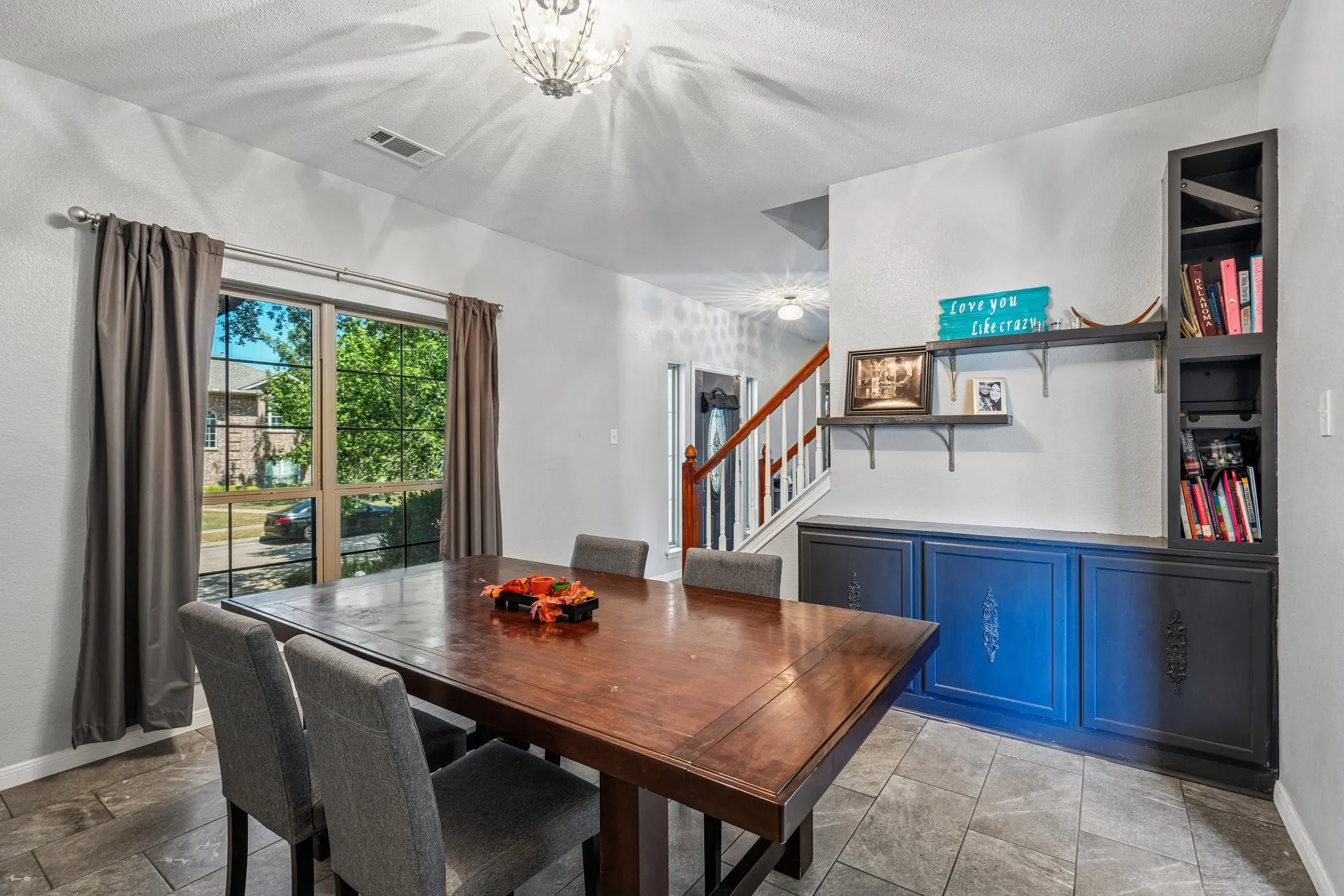 Single Family Residence For Sale in Collin County , 206 Tanglewood Drive, Wylie, Texas 75098, 4 Bedroom, 3 Bathroom, 2 Garage spaces, 2,392 Sqft, built in 1998, mls#21388411, Real Estate Agent in Wylie, Homes For Sale in Collin county, Homes For Sale in Wylie, Realtor in Wylie Texas, Real Estate Brokerage Independent Realty Texas, Luminita Cordes Realtor