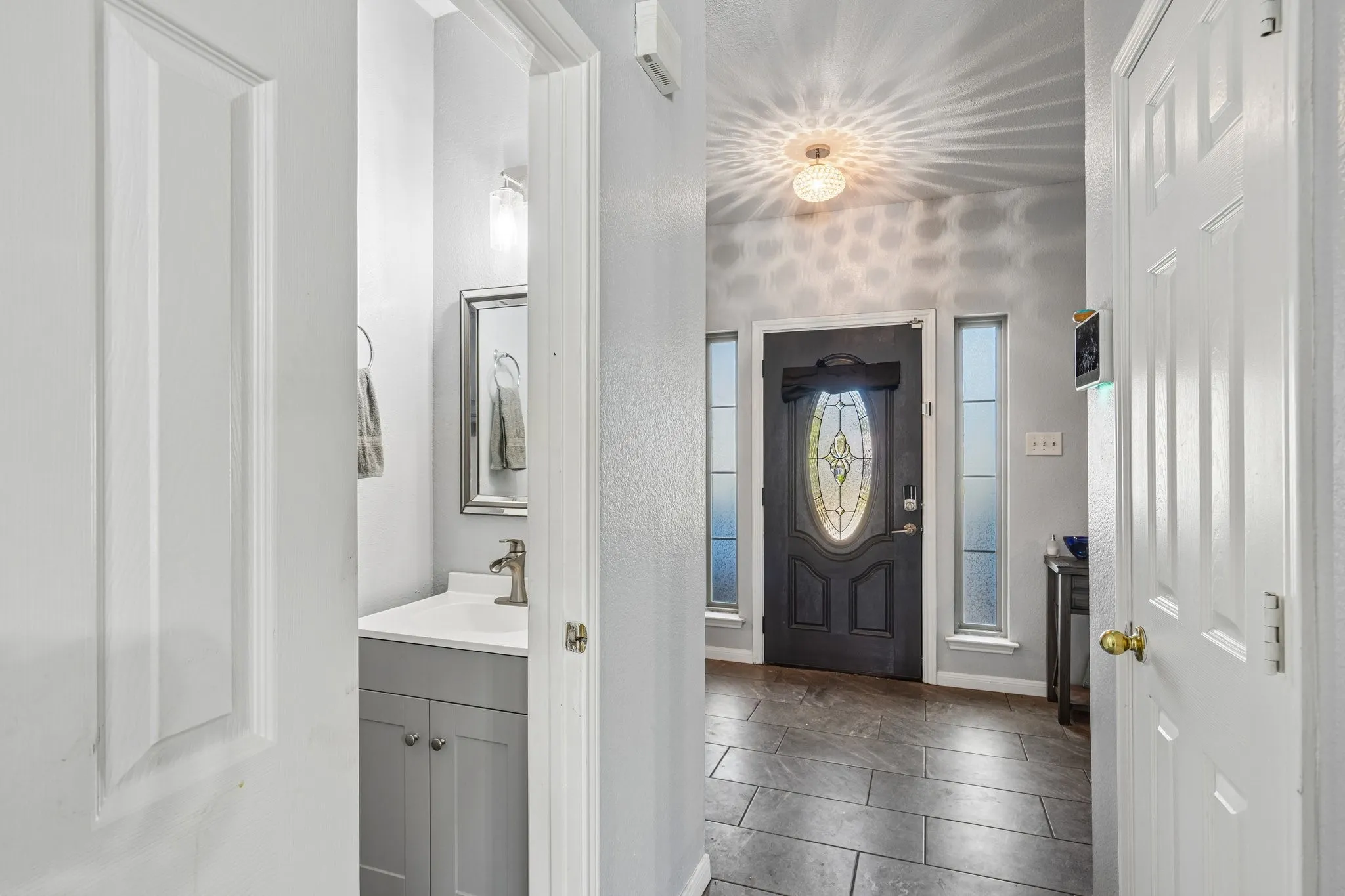 Single Family Residence For Sale in Collin County , 206 Tanglewood Drive, Wylie, Texas 75098, 4 Bedroom, 3 Bathroom, 2 Garage spaces, 2,392 Sqft, built in 1998, mls#21388411, Real Estate Agent in Wylie, Homes For Sale in Collin county, Homes For Sale in Wylie, Realtor in Wylie Texas, Real Estate Brokerage Independent Realty Texas, Luminita Cordes Realtor
