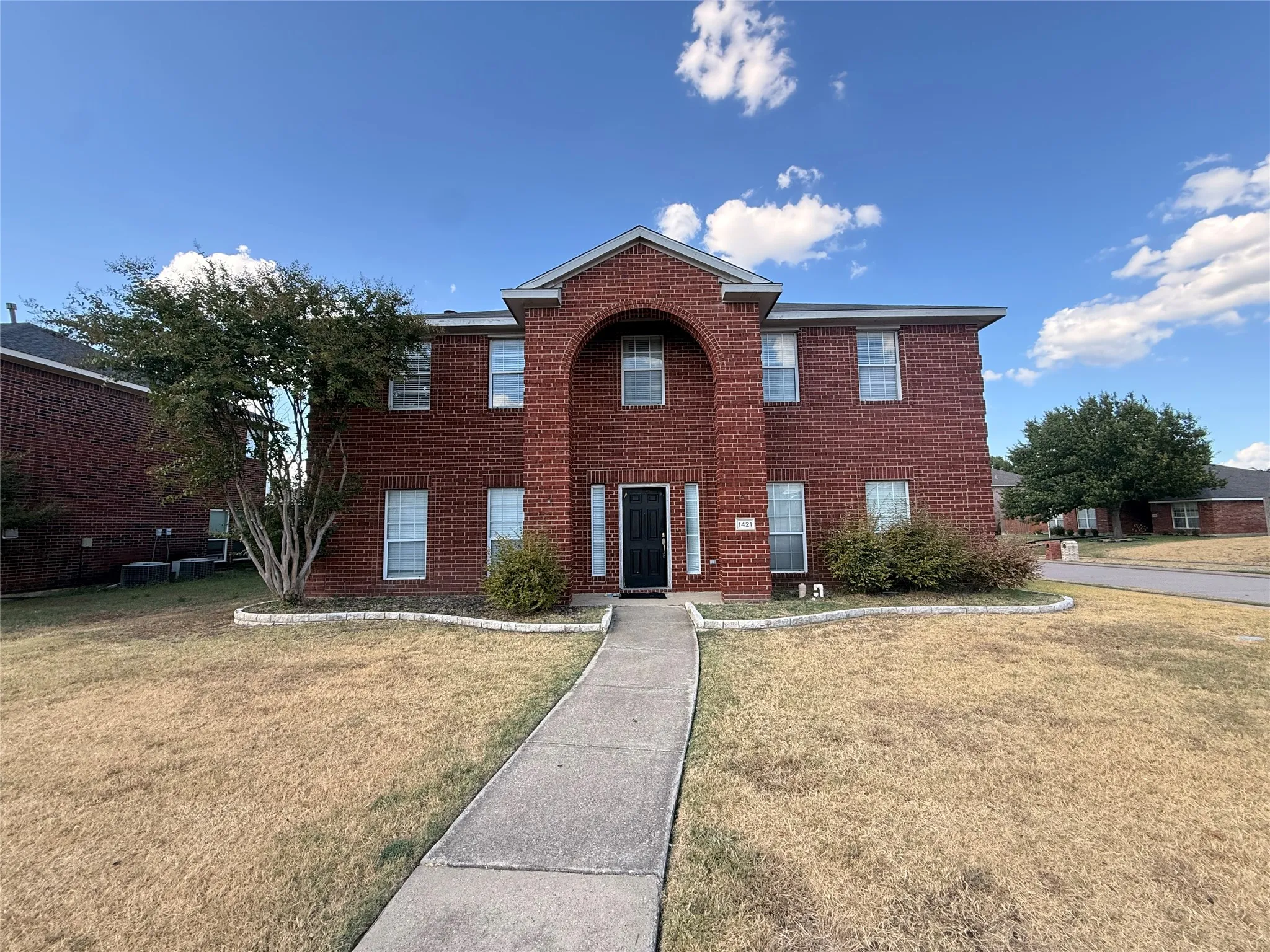 Single Family Residence For Rent