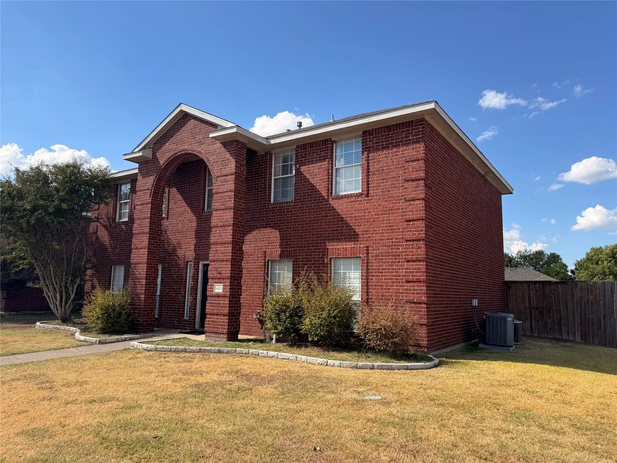 Single Family Residence For Rent in Collin County , 1421 Berkley Road, Allen, Texas 75002, 4 Bedroom, 3 Bathroom, 2 Garage spaces, 2,546 Sqft, built in 1999, mls#21386573, Real Estate Agent in Allen, Homes For Rent in Collin county, Homes For Rent in Allen, Realtor in Allen Texas, Real Estate Brokerage Independent Realty Texas, Luminita Cordes Realtor