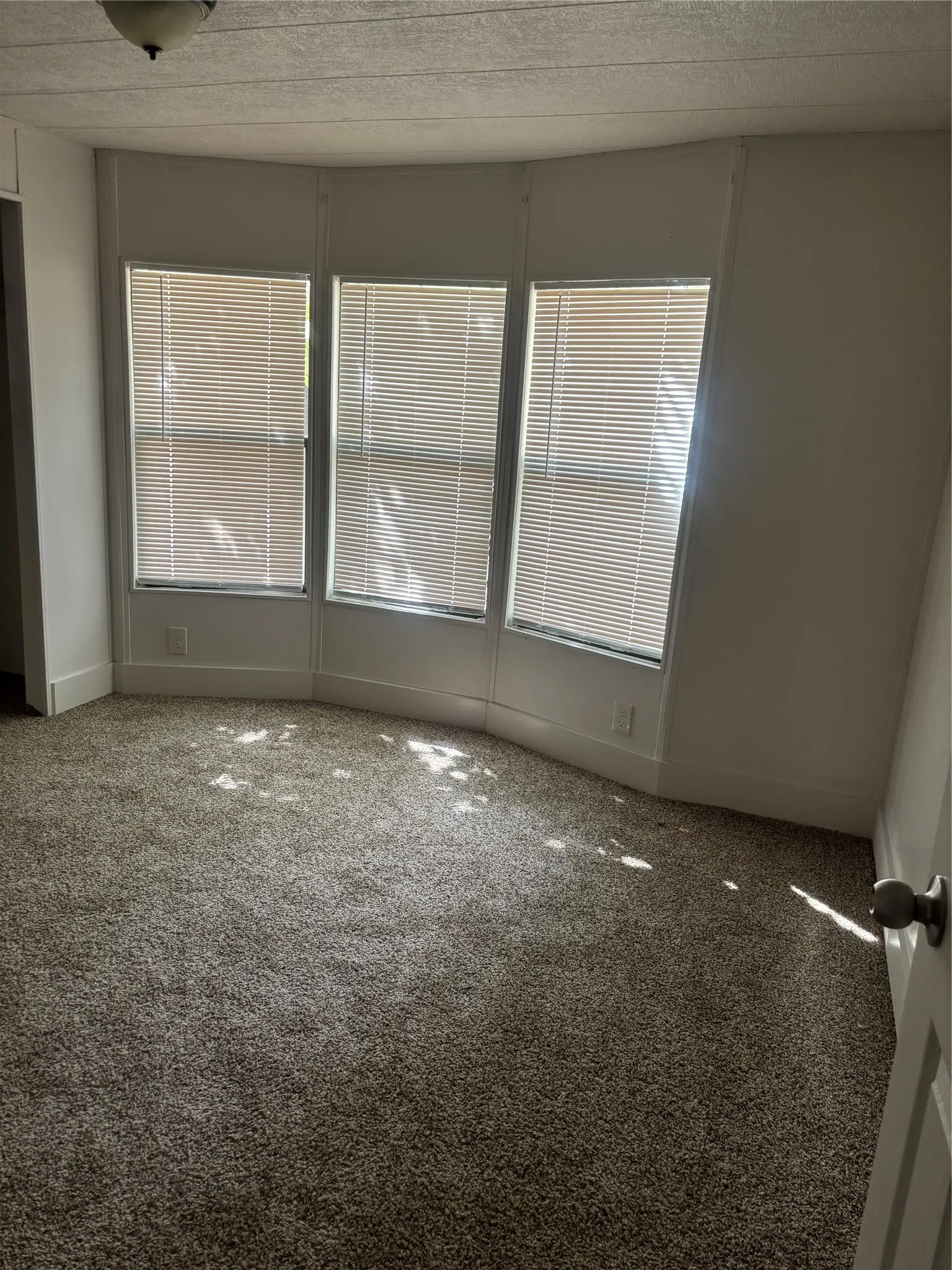 Single Family Residence For Sale in Brown County , 100 Valley Vista Street, Early, Texas 76802, 3 Bedroom, 2 Bathroom, 2 Garage spaces, 2,248 Sqft, built in 1985, mls#21389318, Real Estate Agent in Early, Homes For Sale in Brown county, Homes For Sale in Early, Realtor in Early Texas, Real Estate Brokerage Independent Realty Texas, Luminita Cordes Realtor