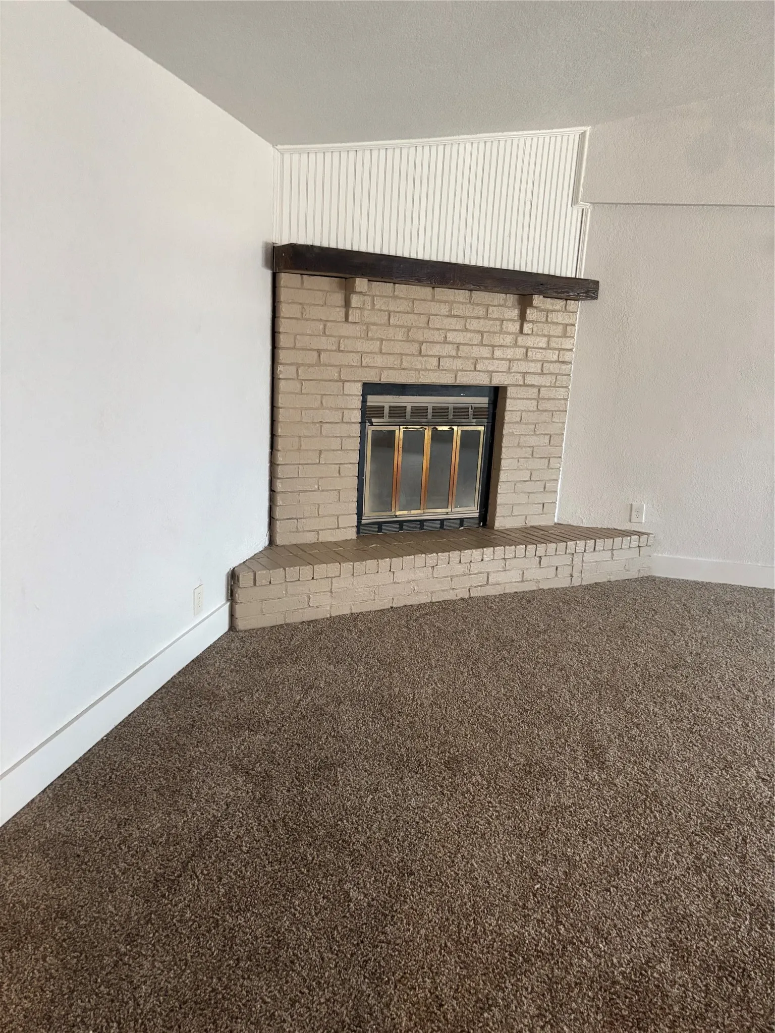 Single Family Residence For Sale in Brown County , 100 Valley Vista Street, Early, Texas 76802, 3 Bedroom, 2 Bathroom, 2 Garage spaces, 2,248 Sqft, built in 1985, mls#21389318, Real Estate Agent in Early, Homes For Sale in Brown county, Homes For Sale in Early, Realtor in Early Texas, Real Estate Brokerage Independent Realty Texas, Luminita Cordes Realtor