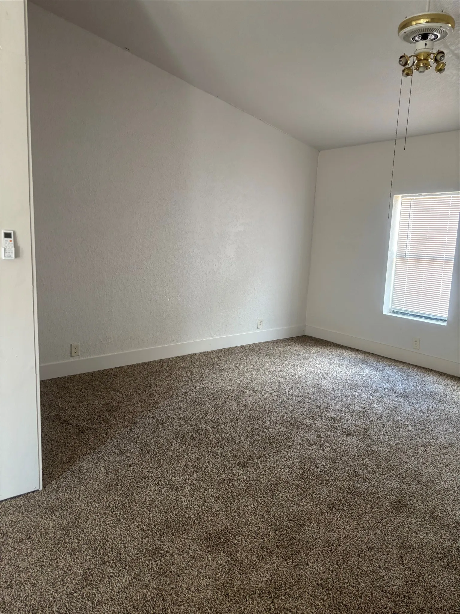 Single Family Residence For Sale in Brown County , 100 Valley Vista Street, Early, Texas 76802, 3 Bedroom, 2 Bathroom, 2 Garage spaces, 2,248 Sqft, built in 1985, mls#21389318, Real Estate Agent in Early, Homes For Sale in Brown county, Homes For Sale in Early, Realtor in Early Texas, Real Estate Brokerage Independent Realty Texas, Luminita Cordes Realtor