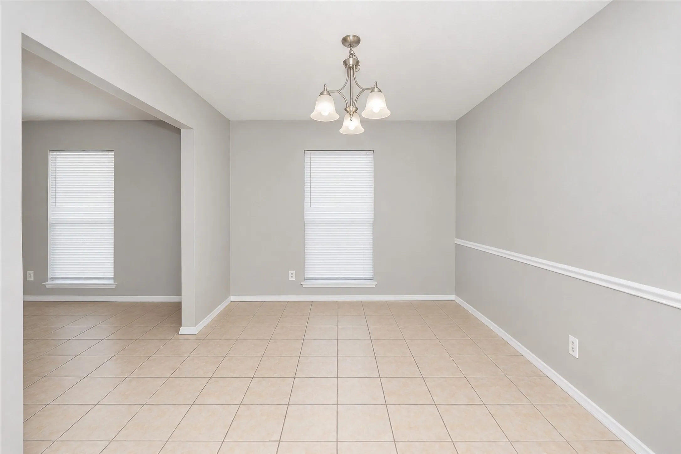 Single Family Residence For Rent in Collin County , 1204 W Spring Creek Parkway, Plano, Texas 75023, 3 Bedroom, 2 Bathroom, 2 Garage spaces, 1,601 Sqft, built in 1975, mls#21289099, Real Estate Agent in Plano, Homes For Rent in Collin county, Homes For Rent in Plano, Realtor in Plano Texas, Real Estate Brokerage Independent Realty Texas, Luminita Cordes Realtor