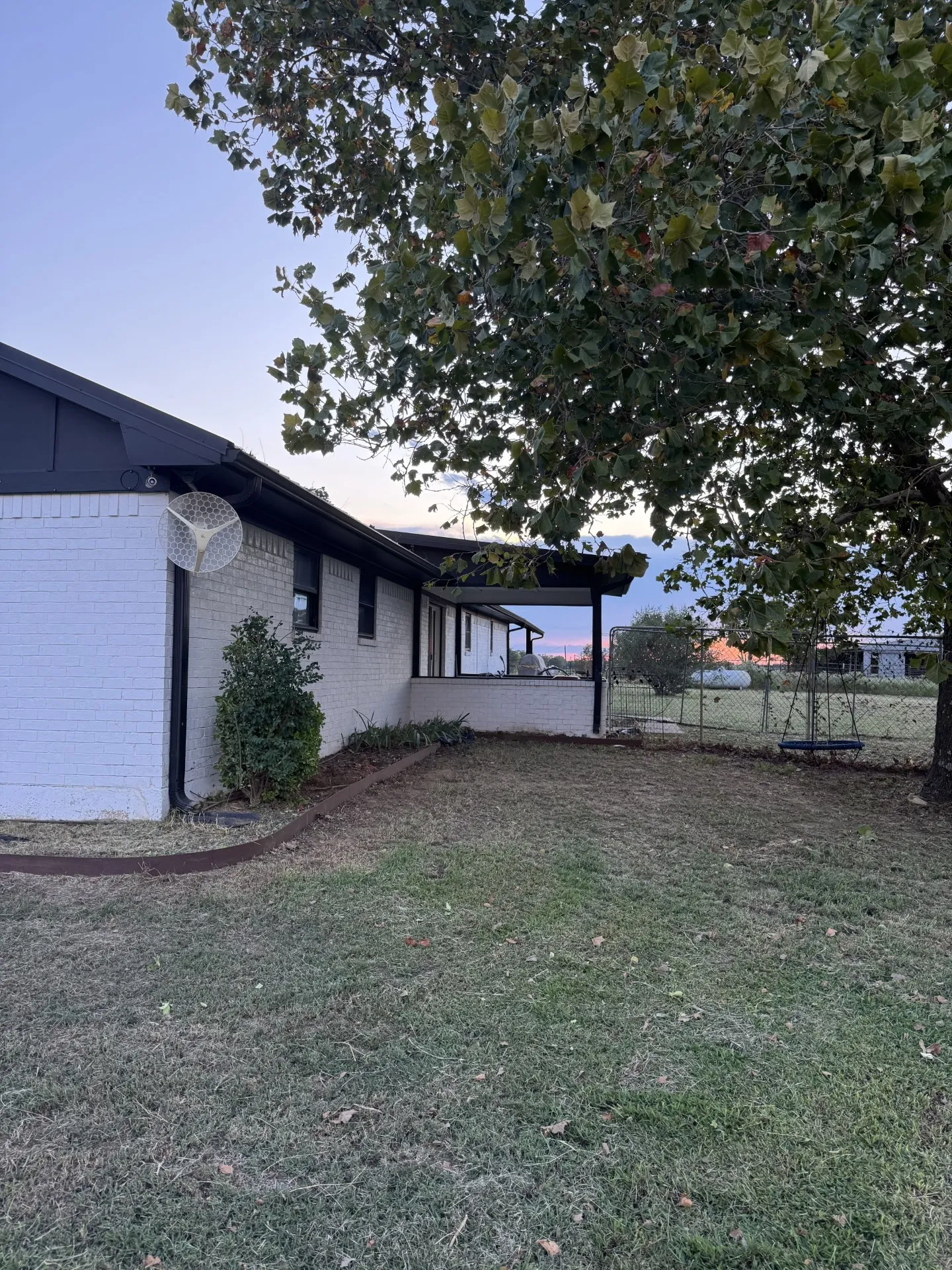 Single Family Residence For Sale in Lamar County , 412 County Road 34020, Brookston, Texas 75421, 4 Bedroom, 3 Bathroom, Garage spaces, 2,280 Sqft, built in 1995, mls#21389010, Real Estate Agent in Brookston, Homes For Sale in Lamar county, Homes For Sale in Brookston, Realtor in Brookston Texas, Real Estate Brokerage Independent Realty Texas, Luminita Cordes Realtor