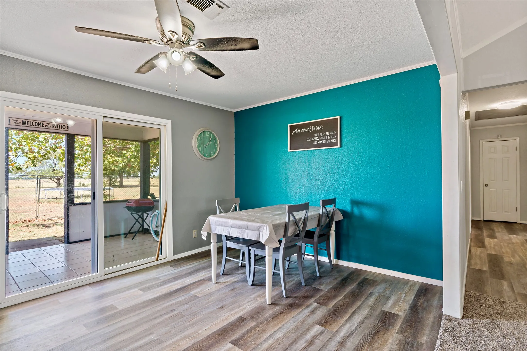 Single Family Residence For Sale in Lamar County , 412 County Road 34020, Brookston, Texas 75421, 4 Bedroom, 3 Bathroom, Garage spaces, 2,280 Sqft, built in 1995, mls#21389010, Real Estate Agent in Brookston, Homes For Sale in Lamar county, Homes For Sale in Brookston, Realtor in Brookston Texas, Real Estate Brokerage Independent Realty Texas, Luminita Cordes Realtor