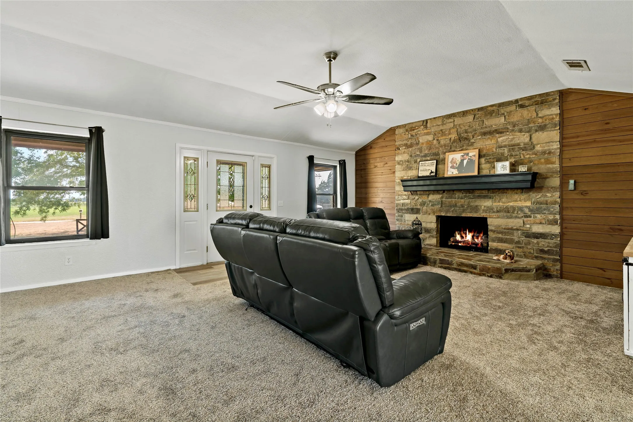 Single Family Residence For Sale in Lamar County , 412 County Road 34020, Brookston, Texas 75421, 4 Bedroom, 3 Bathroom, Garage spaces, 2,280 Sqft, built in 1995, mls#21389010, Real Estate Agent in Brookston, Homes For Sale in Lamar county, Homes For Sale in Brookston, Realtor in Brookston Texas, Real Estate Brokerage Independent Realty Texas, Luminita Cordes Realtor