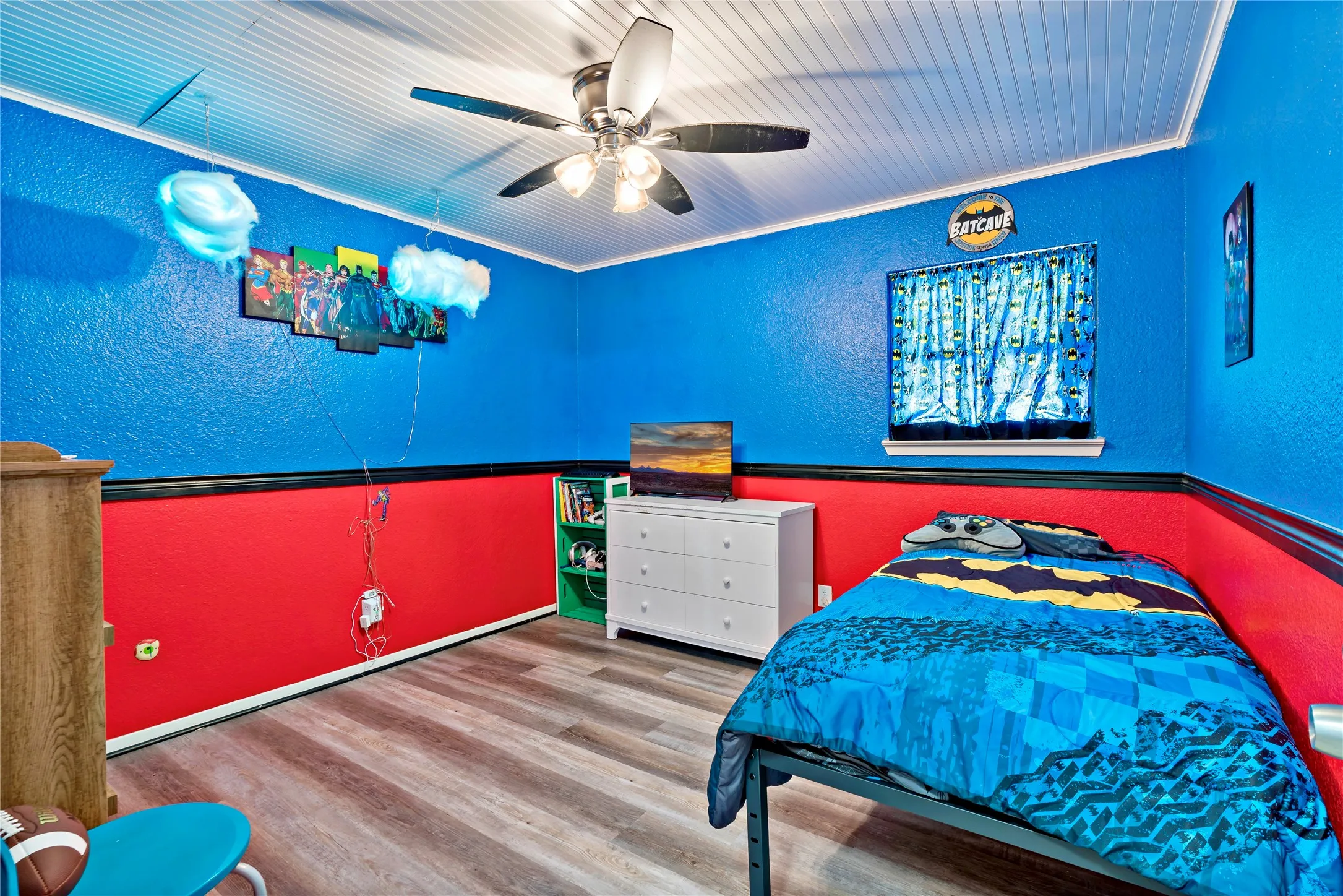 Single Family Residence For Sale in Lamar County , 412 County Road 34020, Brookston, Texas 75421, 4 Bedroom, 3 Bathroom, Garage spaces, 2,280 Sqft, built in 1995, mls#21389010, Real Estate Agent in Brookston, Homes For Sale in Lamar county, Homes For Sale in Brookston, Realtor in Brookston Texas, Real Estate Brokerage Independent Realty Texas, Luminita Cordes Realtor