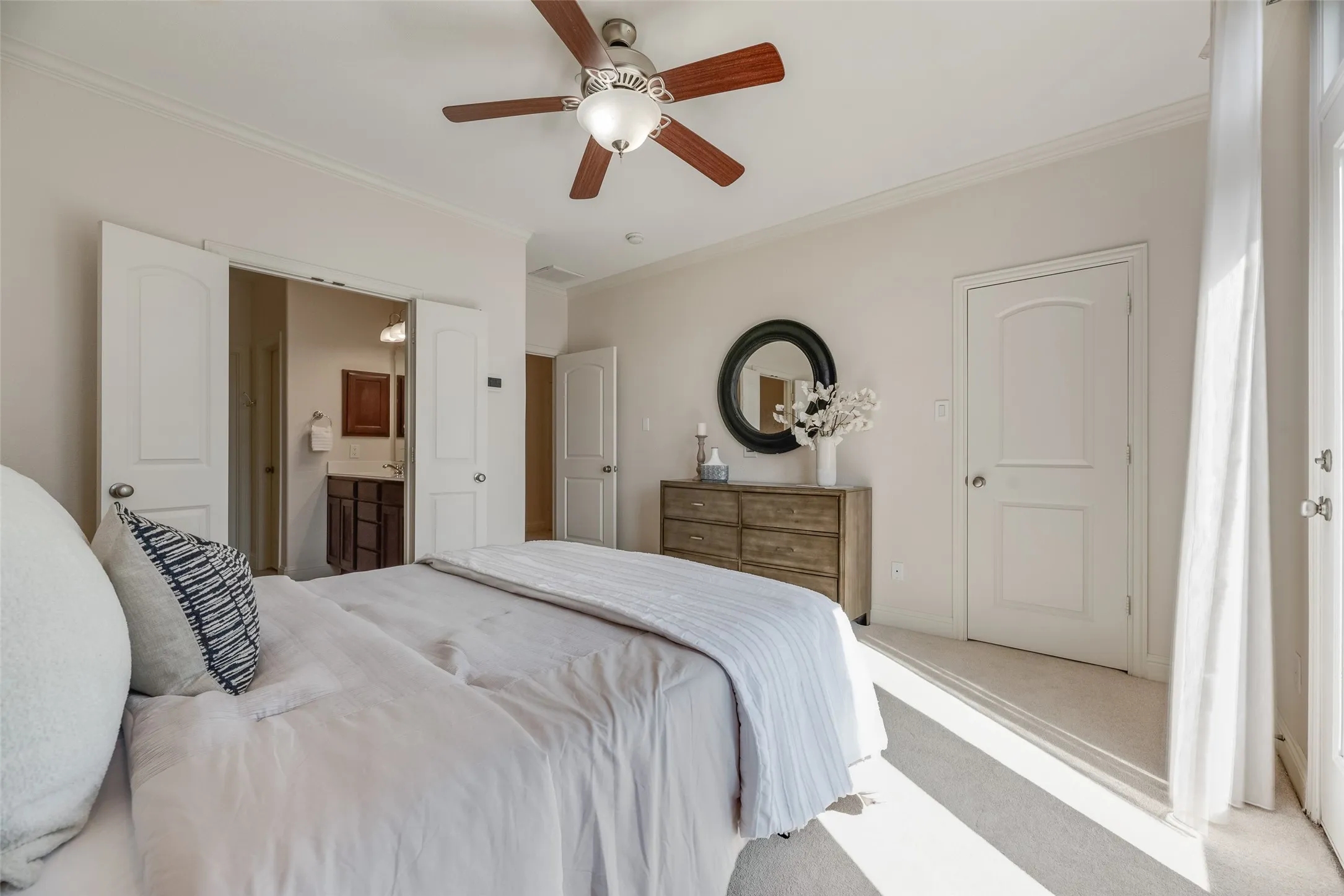 Townhouse For Sale in Collin County , 7233 Kasko Drive, Plano, Texas 75024, 2 Bedroom, 3 Bathroom, 2 Garage spaces, 1,873 Sqft, built in 2005, mls#21380904, Real Estate Agent in Plano, Homes For Sale in Collin county, Homes For Sale in Plano, Realtor in Plano Texas, Real Estate Brokerage Independent Realty Texas, Luminita Cordes Realtor
