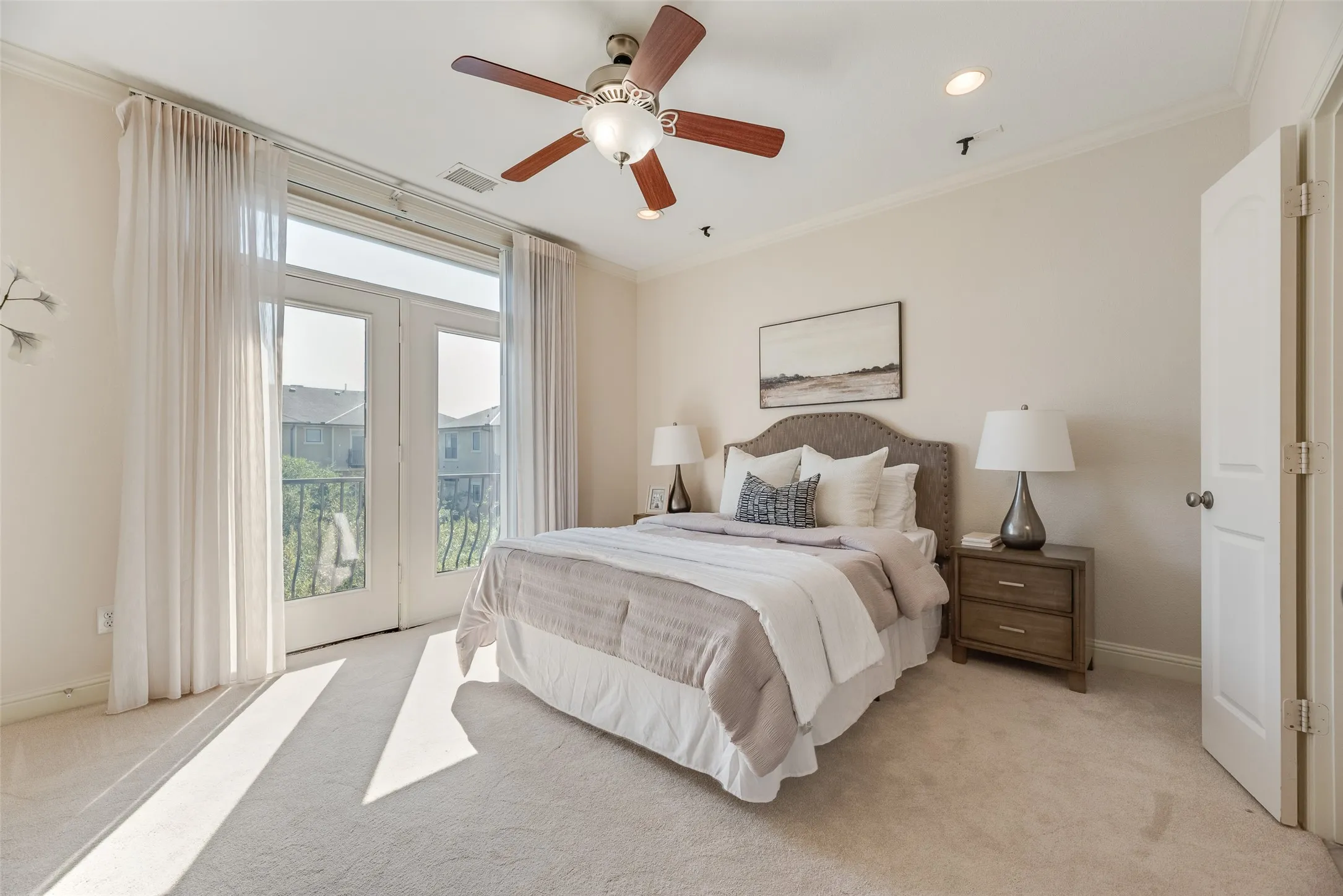 Townhouse For Sale in Collin County , 7233 Kasko Drive, Plano, Texas 75024, 2 Bedroom, 3 Bathroom, 2 Garage spaces, 1,631 Sqft, built in 2005, mls#21380904, Real Estate Agent in Plano, Homes For Sale in Collin county, Homes For Sale in Plano, Realtor in Plano Texas, Real Estate Brokerage Independent Realty Texas, Luminita Cordes Realtor