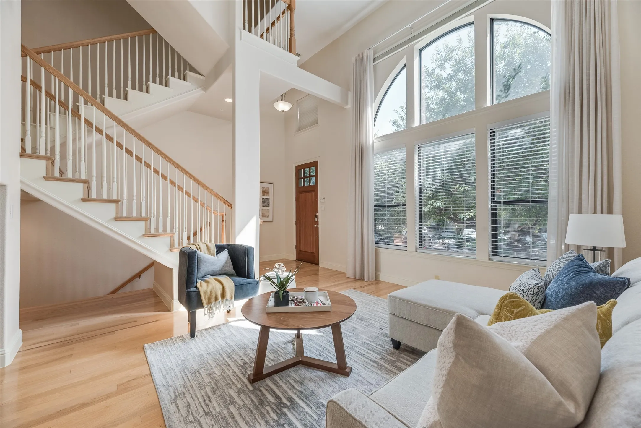 Townhouse For Sale in Collin County , 7233 Kasko Drive, Plano, Texas 75024, 2 Bedroom, 3 Bathroom, 2 Garage spaces, 1,631 Sqft, built in 2005, mls#21380904, Real Estate Agent in Plano, Homes For Sale in Collin county, Homes For Sale in Plano, Realtor in Plano Texas, Real Estate Brokerage Independent Realty Texas, Luminita Cordes Realtor