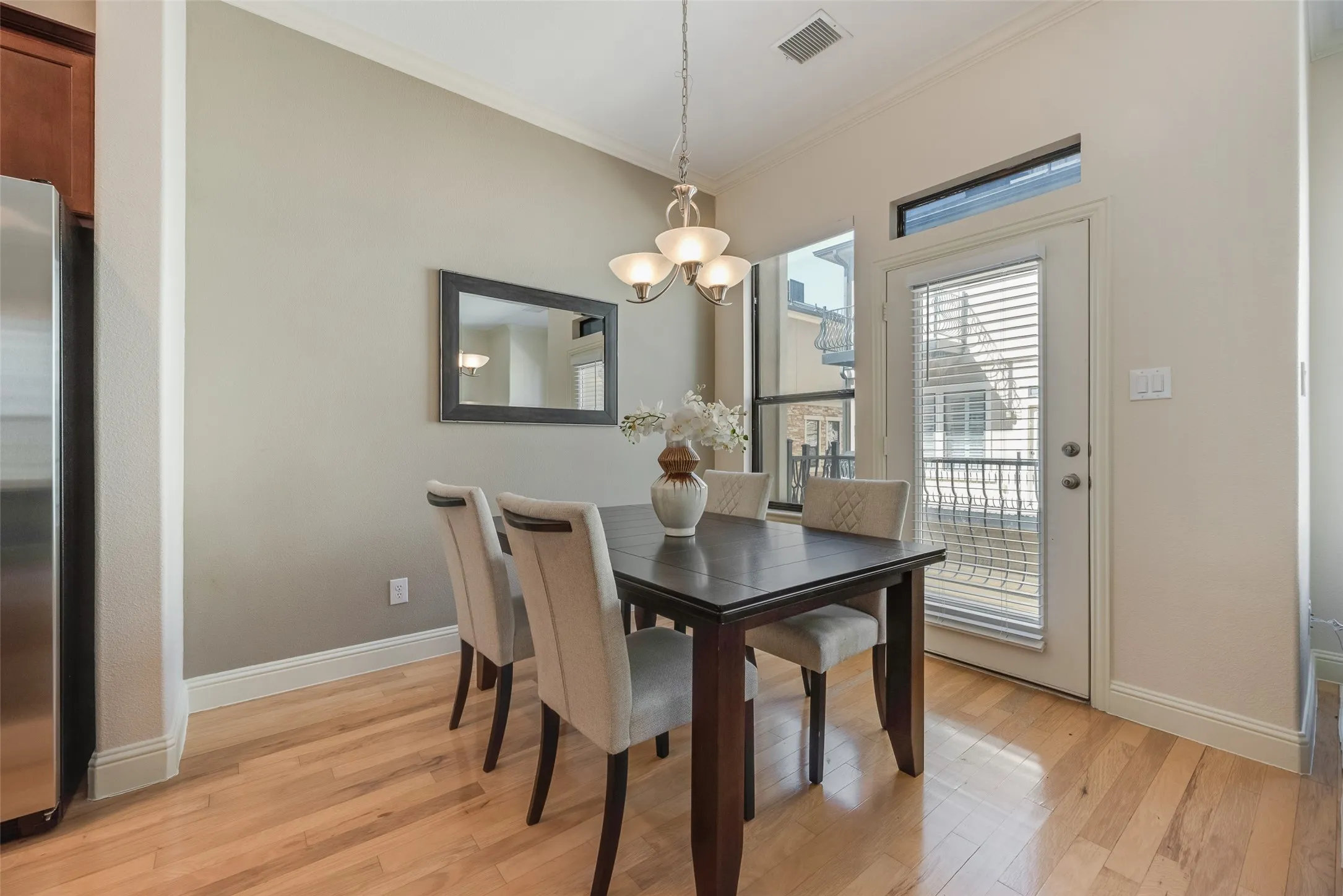 Townhouse For Sale in Collin County , 7233 Kasko Drive, Plano, Texas 75024, 2 Bedroom, 3 Bathroom, 2 Garage spaces, 1,873 Sqft, built in 2005, mls#21380904, Real Estate Agent in Plano, Homes For Sale in Collin county, Homes For Sale in Plano, Realtor in Plano Texas, Real Estate Brokerage Independent Realty Texas, Luminita Cordes Realtor