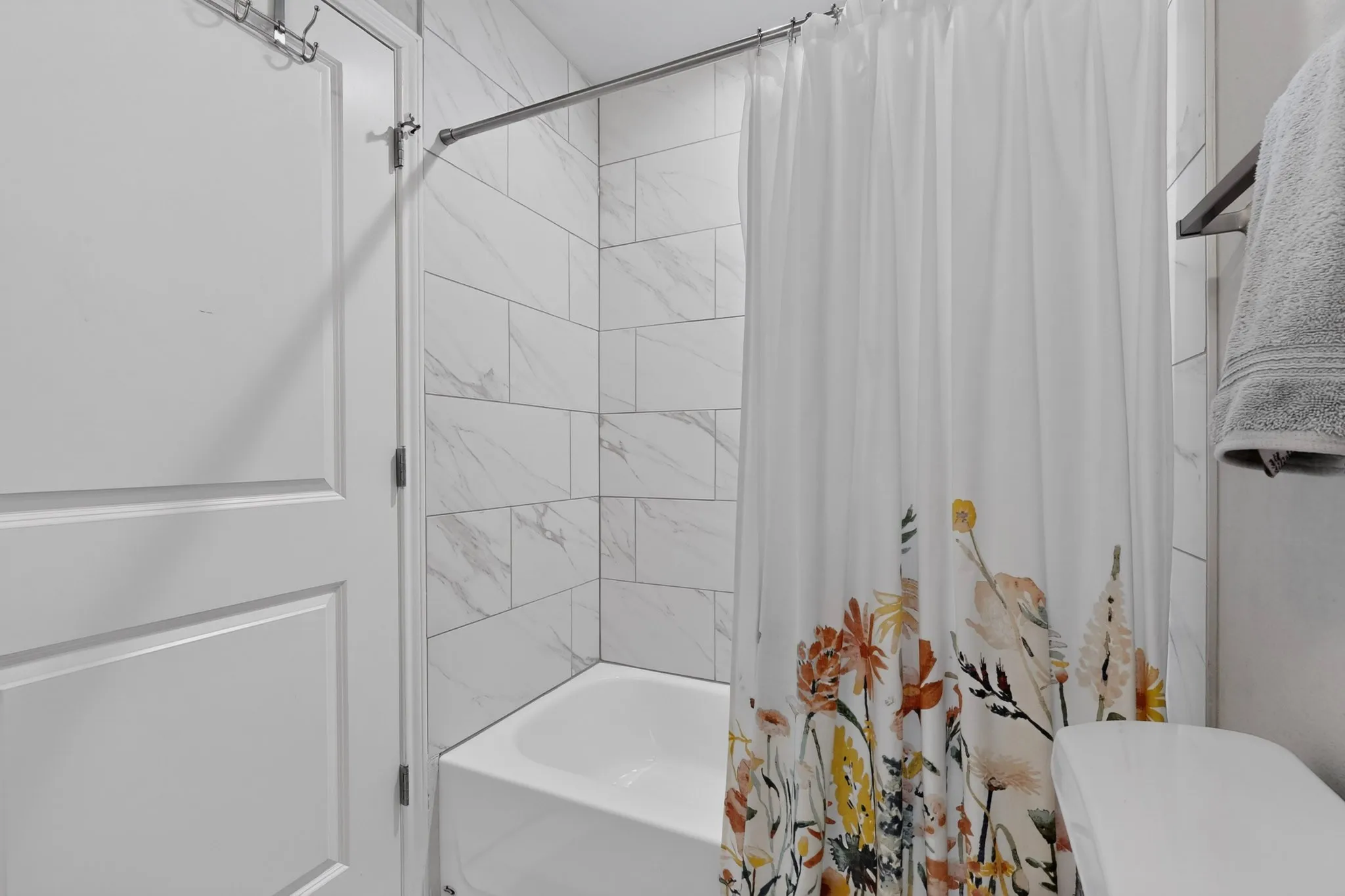 Single Family Residence For Sale in Dallas County , 8632 Kingspoint Drive, Dallas, Texas 75238, 4 Bedroom, 2 Bathroom, 2 Garage spaces, 1,476 Sqft, built in 1963, mls#21387709, Real Estate Agent in Dallas, Homes For Sale in Dallas county, Homes For Sale in Dallas, Realtor in Dallas Texas, Real Estate Brokerage Independent Realty Texas, Luminita Cordes Realtor