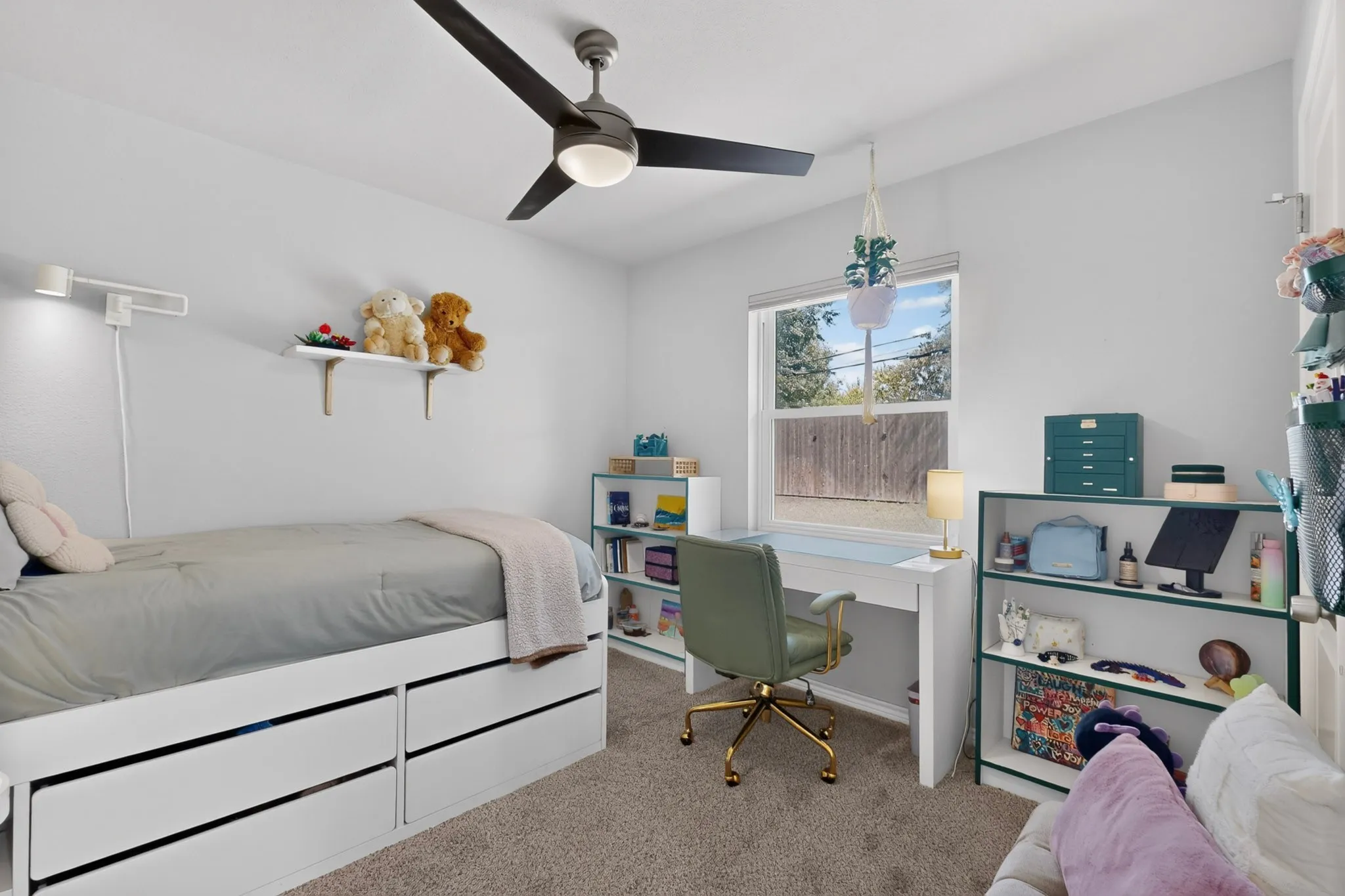 Single Family Residence For Sale in Dallas County , 8632 Kingspoint Drive, Dallas, Texas 75238, 4 Bedroom, 2 Bathroom, 2 Garage spaces, 1,476 Sqft, built in 1963, mls#21387709, Real Estate Agent in Dallas, Homes For Sale in Dallas county, Homes For Sale in Dallas, Realtor in Dallas Texas, Real Estate Brokerage Independent Realty Texas, Luminita Cordes Realtor