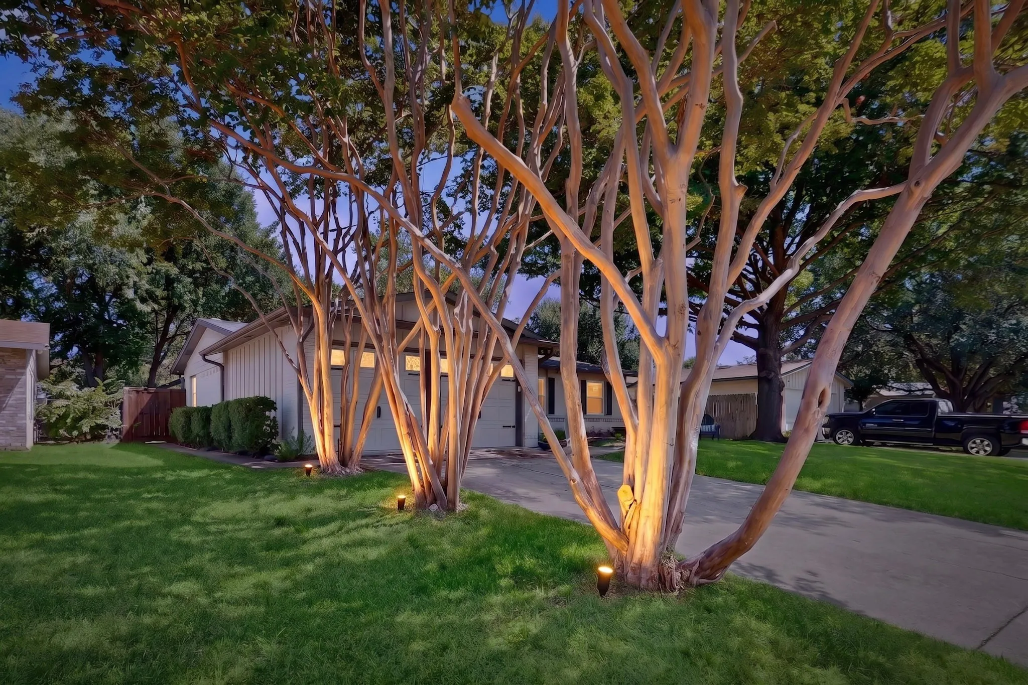 Single Family Residence For Sale in Dallas County , 8632 Kingspoint Drive, Dallas, Texas 75238, 4 Bedroom, 2 Bathroom, 2 Garage spaces, 1,476 Sqft, built in 1963, mls#21387709, Real Estate Agent in Dallas, Homes For Sale in Dallas county, Homes For Sale in Dallas, Realtor in Dallas Texas, Real Estate Brokerage Independent Realty Texas, Luminita Cordes Realtor