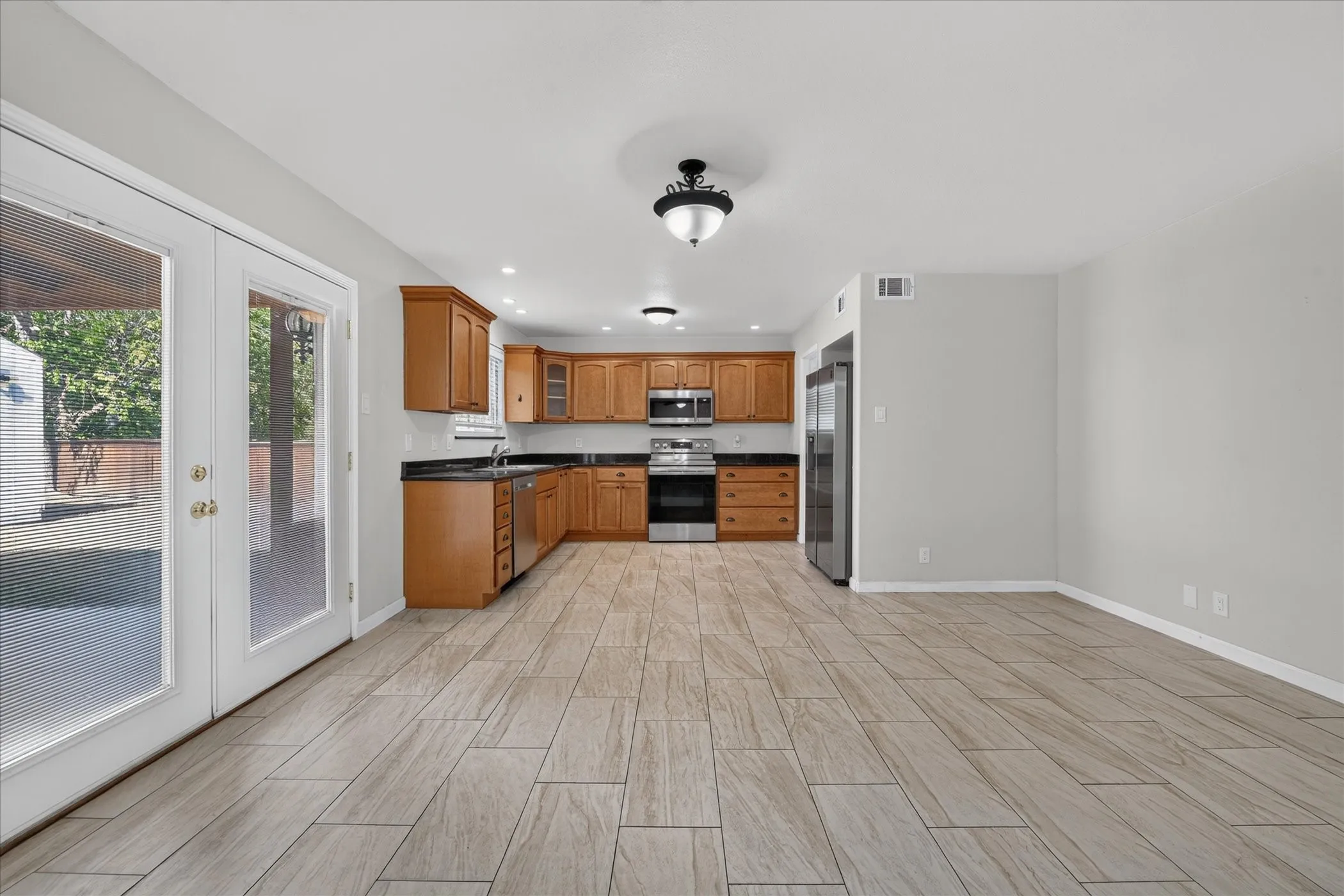 Dining area into kitchen