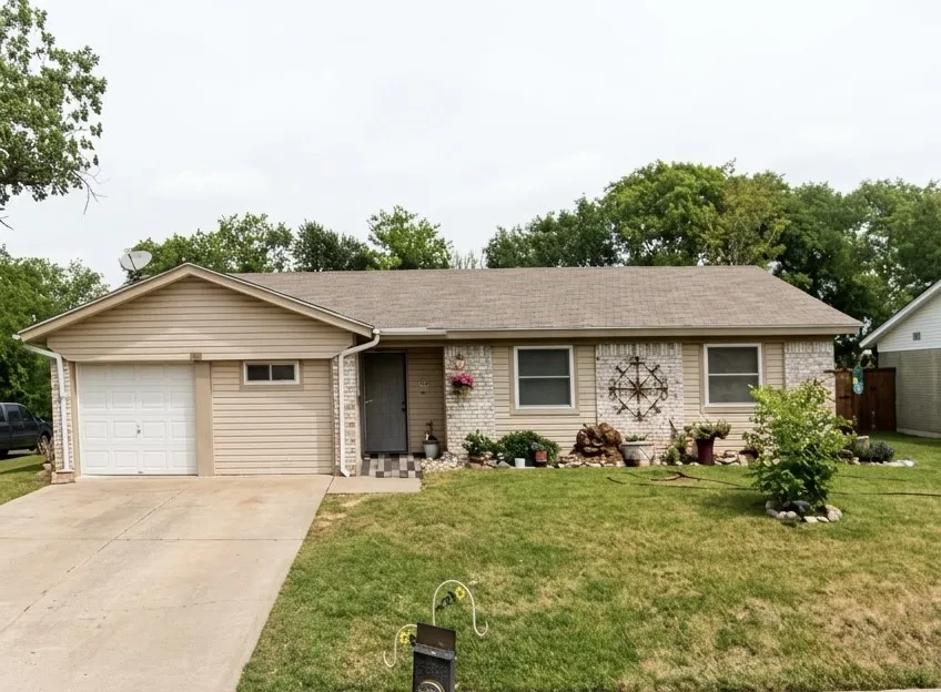 Single Family Residence For Rent in Tarrant County , 836 Colony Drive, Crowley, Texas 76036, 4 Bedroom, 3 Bathroom, 2 Garage spaces, 1,262 Sqft, built in 1972, mls#21389340, Real Estate Agent in Crowley, Homes For Rent in Tarrant county, Homes For Rent in Crowley, Realtor in Crowley Texas, Real Estate Brokerage Independent Realty Texas, Luminita Cordes Realtor