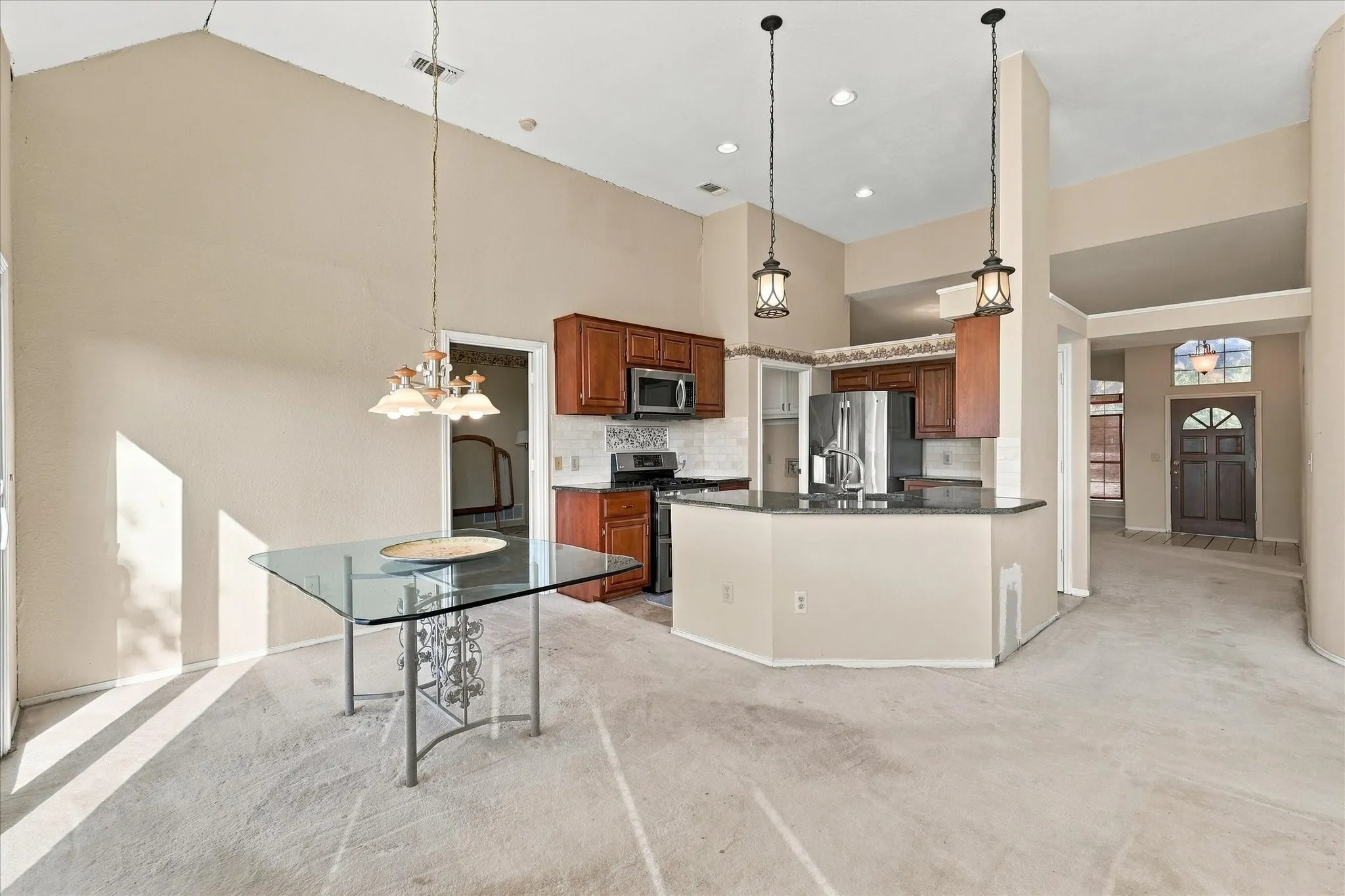 Single Family Residence For Sale in Collin County , 5307 Quail Creek Drive, Mc Kinney, Texas 75072, 3 Bedroom, 2 Bathroom, 2 Garage spaces, 1,823 Sqft, built in 1990, mls#21388196, Real Estate Agent in Mc Kinney, Homes For Sale in Collin county, Homes For Sale in Mc Kinney, Realtor in Mc Kinney Texas, Real Estate Brokerage Independent Realty Texas, Luminita Cordes Realtor