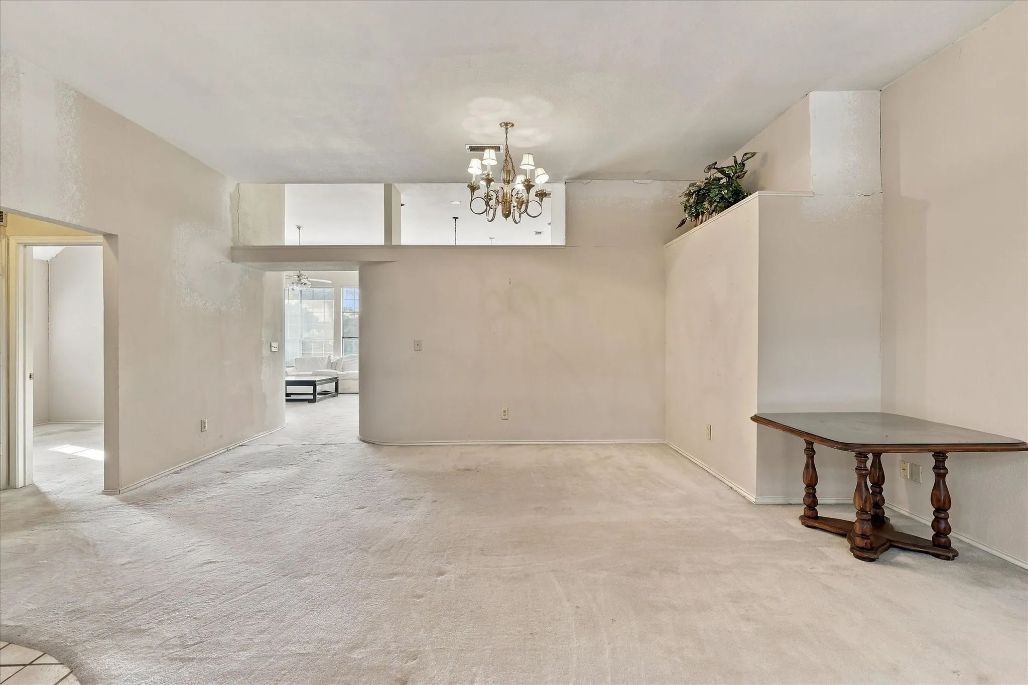 Single Family Residence For Sale in Collin County , 5307 Quail Creek Drive, Mc Kinney, Texas 75072, 3 Bedroom, 2 Bathroom, 2 Garage spaces, 1,823 Sqft, built in 1990, mls#21388196, Real Estate Agent in Mc Kinney, Homes For Sale in Collin county, Homes For Sale in Mc Kinney, Realtor in Mc Kinney Texas, Real Estate Brokerage Independent Realty Texas, Luminita Cordes Realtor