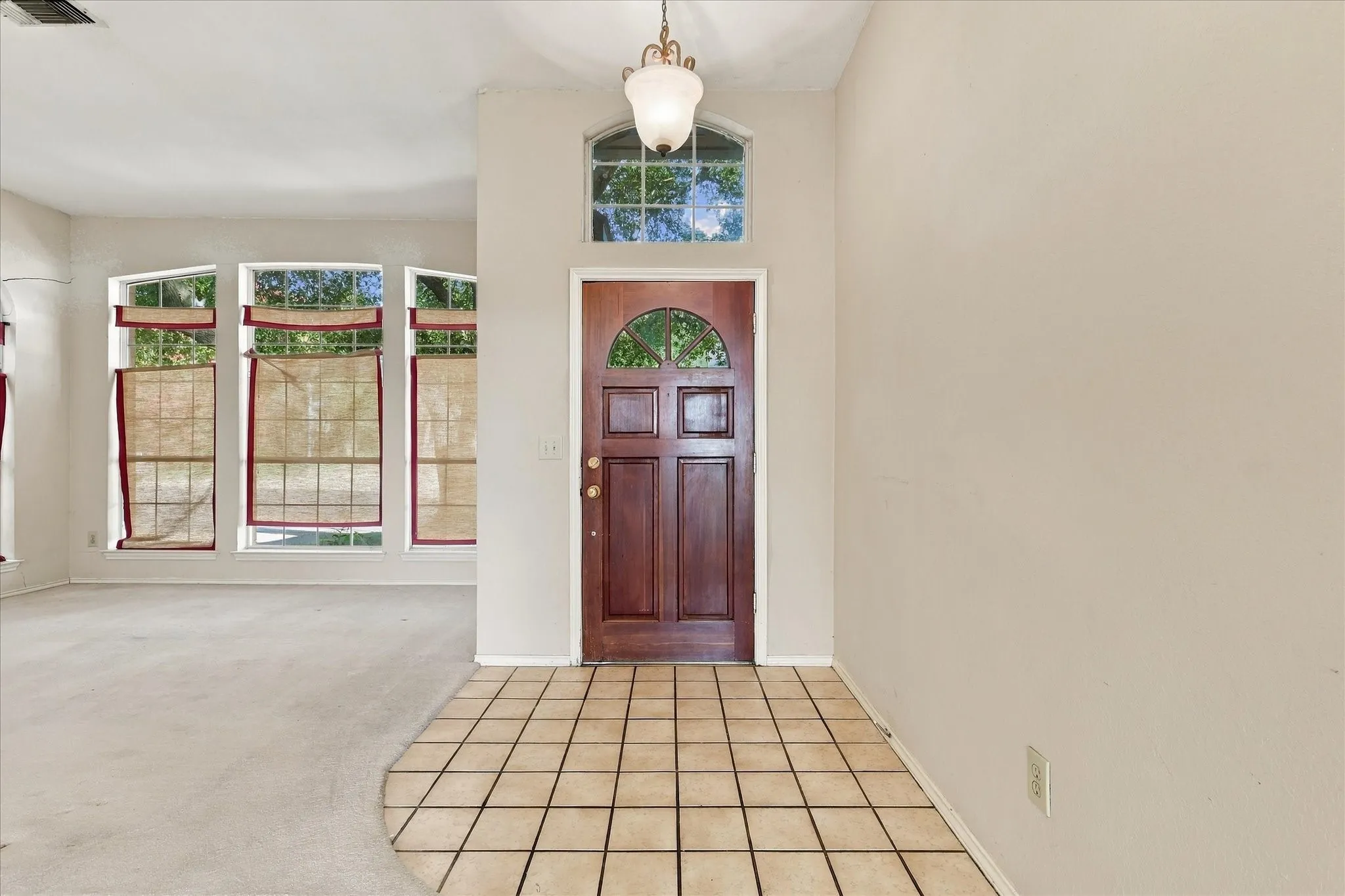 Single Family Residence For Sale in Collin County , 5307 Quail Creek Drive, Mc Kinney, Texas 75072, 3 Bedroom, 2 Bathroom, 2 Garage spaces, 1,823 Sqft, built in 1990, mls#21388196, Real Estate Agent in Mc Kinney, Homes For Sale in Collin county, Homes For Sale in Mc Kinney, Realtor in Mc Kinney Texas, Real Estate Brokerage Independent Realty Texas, Luminita Cordes Realtor