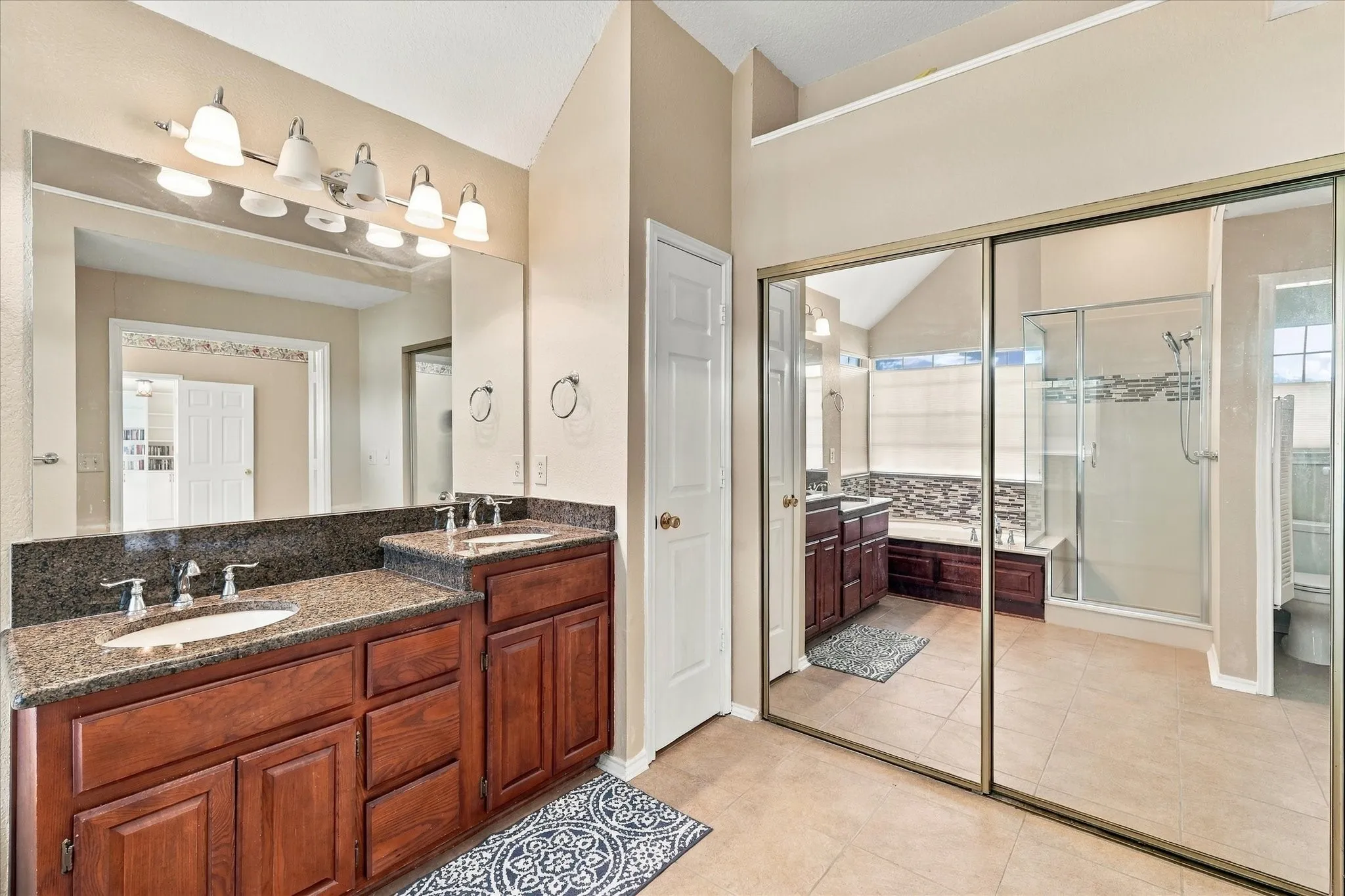 Single Family Residence For Sale in Collin County , 5307 Quail Creek Drive, Mc Kinney, Texas 75072, 3 Bedroom, 2 Bathroom, 2 Garage spaces, 1,823 Sqft, built in 1990, mls#21388196, Real Estate Agent in Mc Kinney, Homes For Sale in Collin county, Homes For Sale in Mc Kinney, Realtor in Mc Kinney Texas, Real Estate Brokerage Independent Realty Texas, Luminita Cordes Realtor