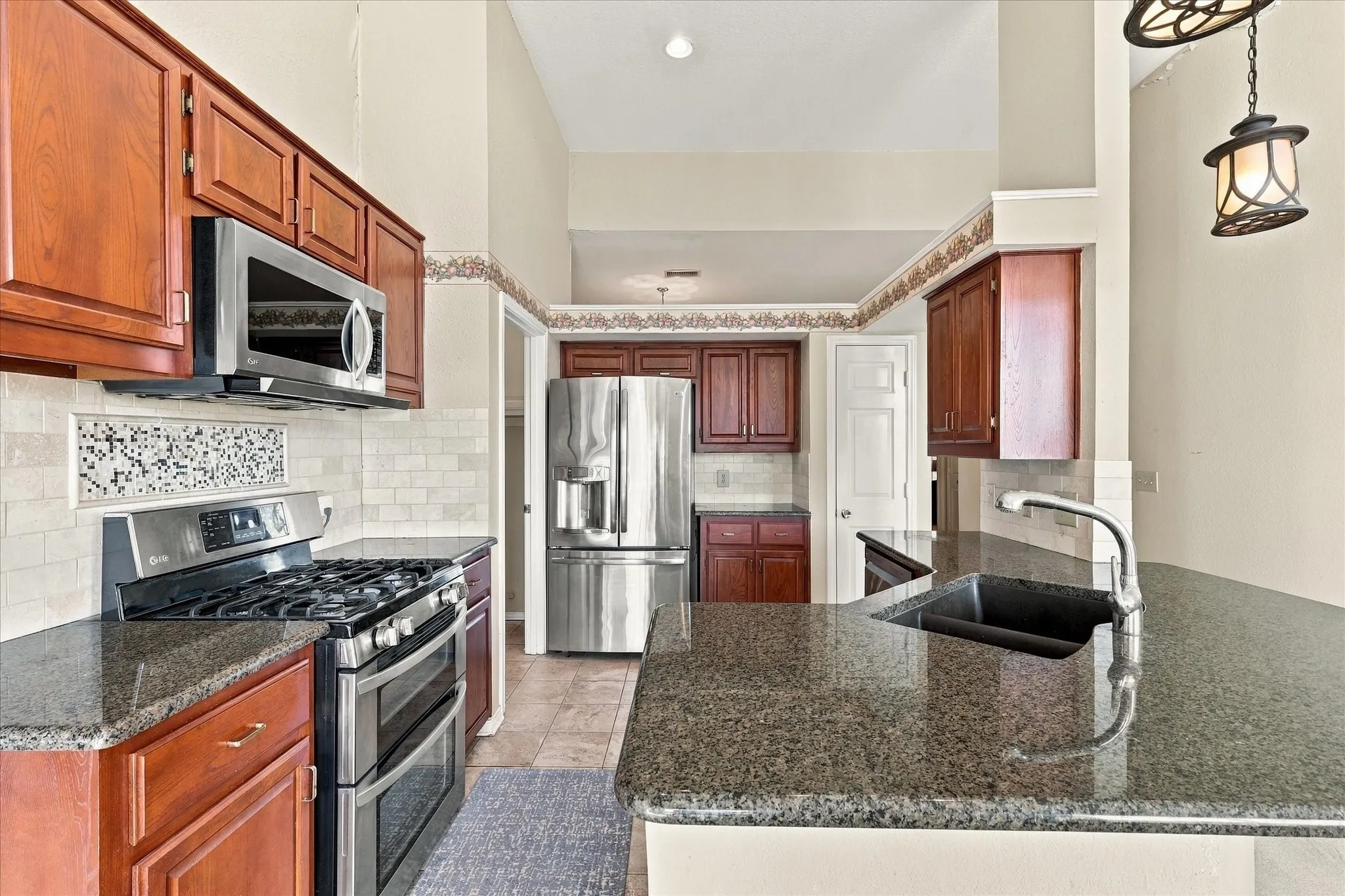 Single Family Residence For Sale in Collin County , 5307 Quail Creek Drive, Mc Kinney, Texas 75072, 3 Bedroom, 2 Bathroom, 2 Garage spaces, 1,823 Sqft, built in 1990, mls#21388196, Real Estate Agent in Mc Kinney, Homes For Sale in Collin county, Homes For Sale in Mc Kinney, Realtor in Mc Kinney Texas, Real Estate Brokerage Independent Realty Texas, Luminita Cordes Realtor