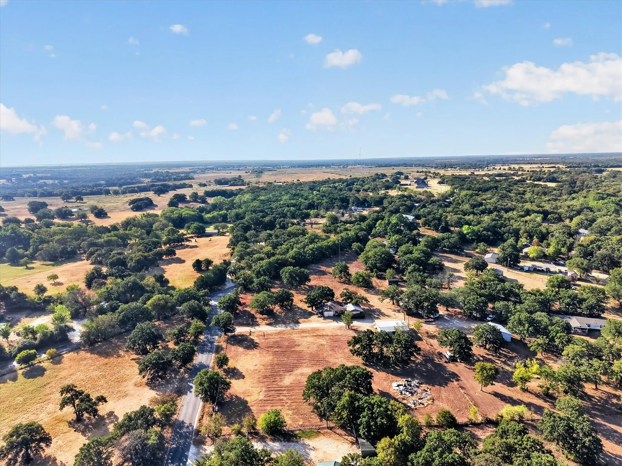 Single Family Residence For Sale in Johnson County , 2332 County Road 411, Alvarado, Texas 76009, 3 Bedroom, 2 Bathroom, 2 Garage spaces, 1,933 Sqft, built in 1981, mls#21387583, Real Estate Agent in Alvarado, Homes For Sale in Johnson county, Homes For Sale in Alvarado, Realtor in Alvarado Texas, Real Estate Brokerage Independent Realty Texas, Luminita Cordes Realtor