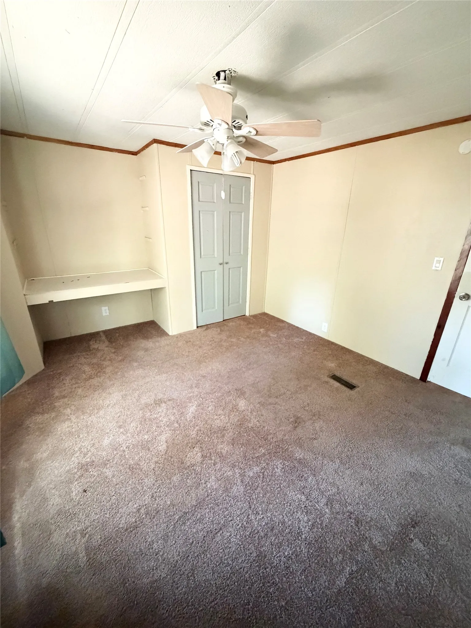 Mobile Home For Sale in Henderson County , 107 Meadowlark Lane, Mabank, Texas 75156, 3 Bedroom, 2 Bathroom, Garage spaces, 1,008 Sqft, built in 1983, mls#21389350, Real Estate Agent in Mabank, Homes For Sale in Henderson county, Homes For Sale in Mabank, Realtor in Mabank Texas, Real Estate Brokerage Independent Realty Texas, Luminita Cordes Realtor