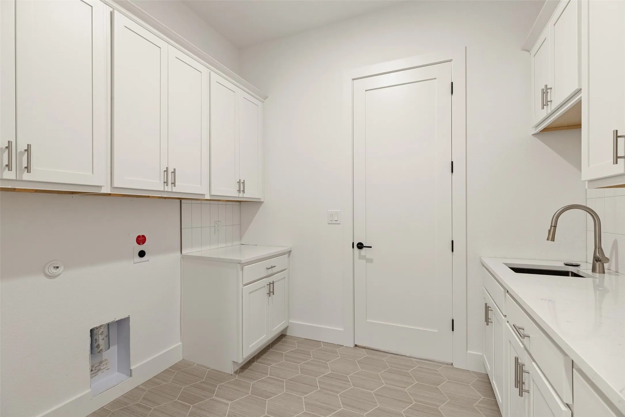 Single Family Residence For Sale in Collin County , 6715 Lakeview Drive, Mc Kinney, Texas 75071, 4 Bedroom, 4 Bathroom, 3 Garage spaces, 3,123 Sqft, built in 2026, mls#21385409, Real Estate Agent in Mc Kinney, Homes For Sale in Collin county, Homes For Sale in Mc Kinney, Realtor in Mc Kinney Texas, Real Estate Brokerage Independent Realty Texas, Luminita Cordes Realtor