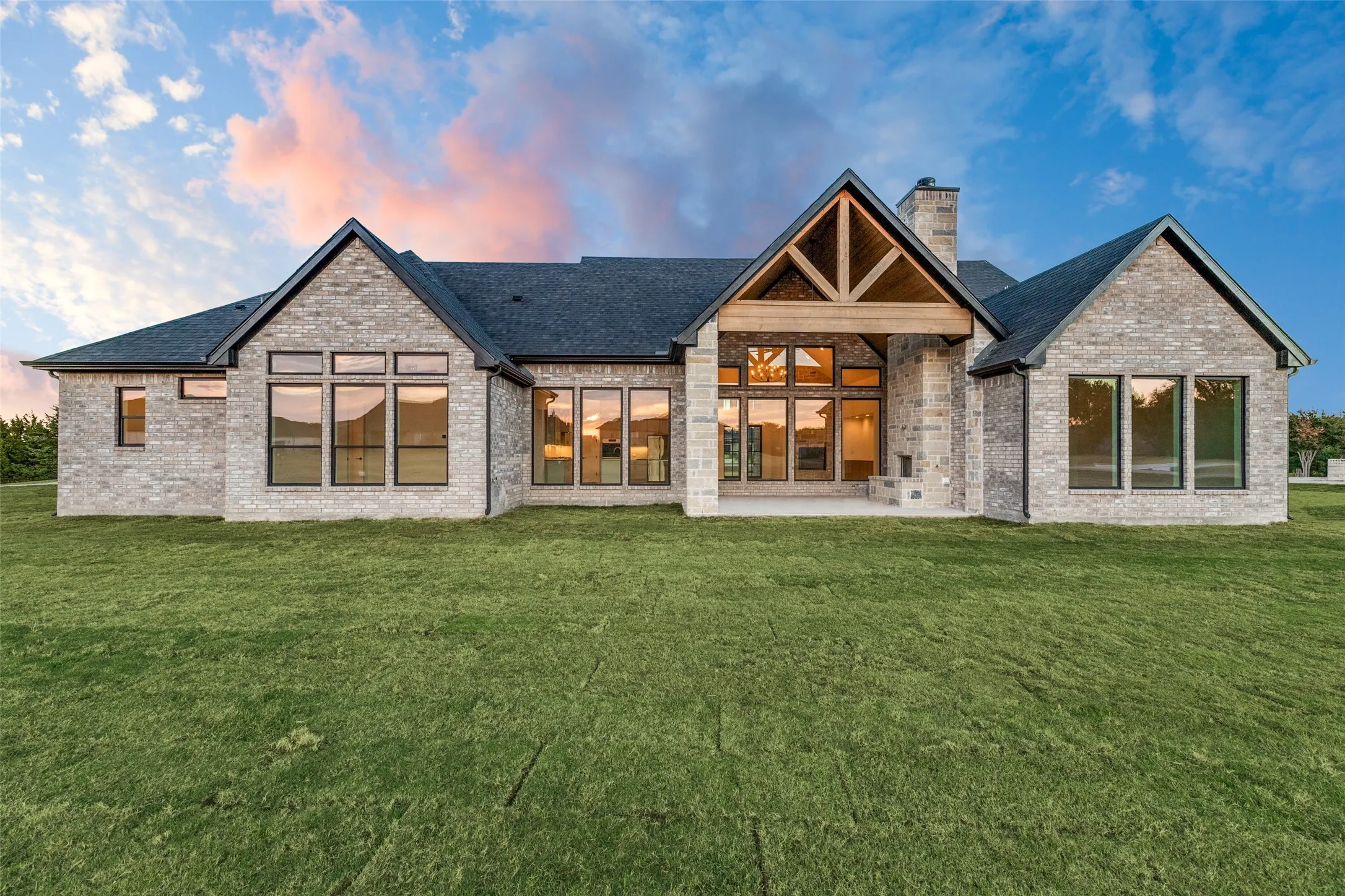 Single Family Residence For Sale in Collin County , 6715 Lakeview Drive, Mc Kinney, Texas 75071, 4 Bedroom, 4 Bathroom, 3 Garage spaces, 3,123 Sqft, built in 2026, mls#21385409, Real Estate Agent in Mc Kinney, Homes For Sale in Collin county, Homes For Sale in Mc Kinney, Realtor in Mc Kinney Texas, Real Estate Brokerage Independent Realty Texas, Luminita Cordes Realtor