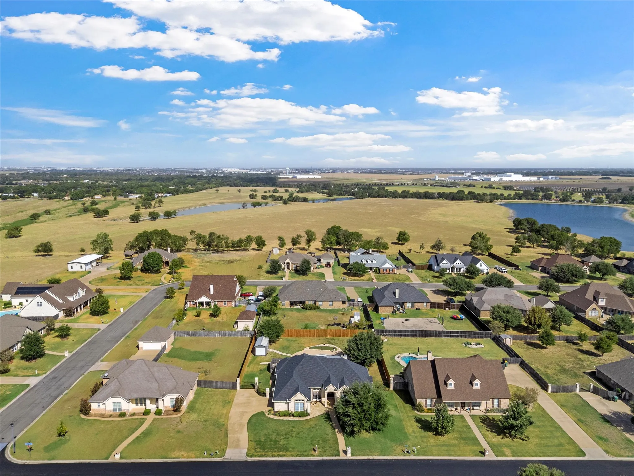 Single Family Residence For Sale in Mc Lennan County , 1417 Hoosier Park, Robinson, Texas 76706, 4 Bedroom, 3 Bathroom, 2 Garage spaces, 2,589 Sqft, built in 2007, mls#21388995, Real Estate Agent in Robinson, Homes For Sale in Mc Lennan county, Homes For Sale in Robinson, Realtor in Robinson Texas, Real Estate Brokerage Independent Realty Texas, Luminita Cordes Realtor