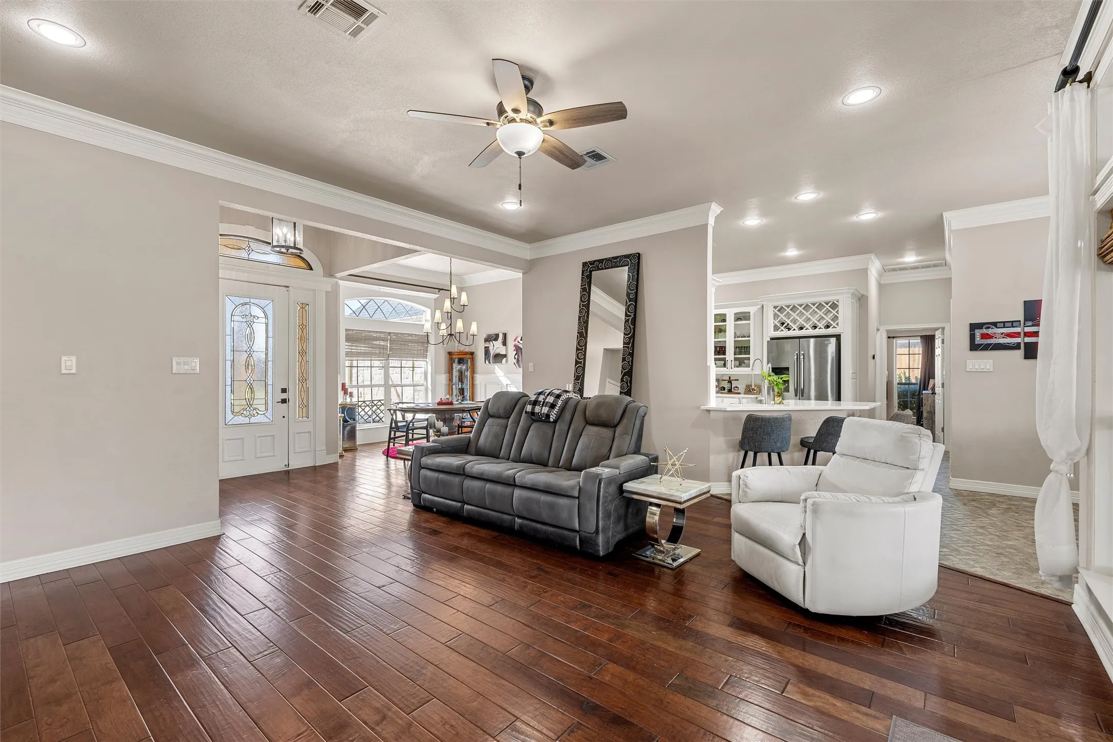 Single Family Residence For Sale in Mc Lennan County , 1417 Hoosier Park, Robinson, Texas 76706, 4 Bedroom, 3 Bathroom, 2 Garage spaces, 2,589 Sqft, built in 2007, mls#21388995, Real Estate Agent in Robinson, Homes For Sale in Mc Lennan county, Homes For Sale in Robinson, Realtor in Robinson Texas, Real Estate Brokerage Independent Realty Texas, Luminita Cordes Realtor