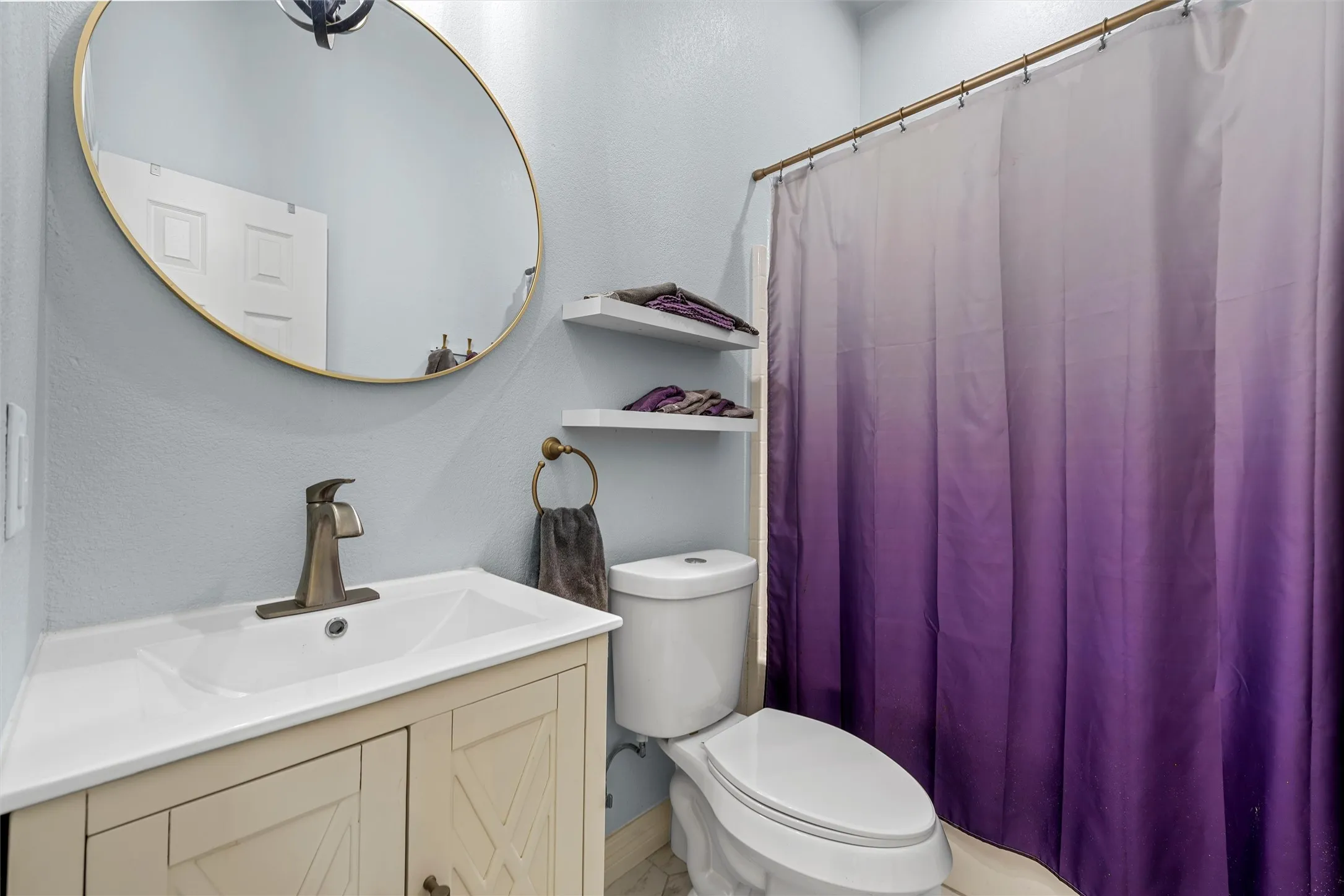 Single Family Residence For Sale in Mc Lennan County , 1417 Hoosier Park, Robinson, Texas 76706, 4 Bedroom, 3 Bathroom, 2 Garage spaces, 2,589 Sqft, built in 2007, mls#21388995, Real Estate Agent in Robinson, Homes For Sale in Mc Lennan county, Homes For Sale in Robinson, Realtor in Robinson Texas, Real Estate Brokerage Independent Realty Texas, Luminita Cordes Realtor