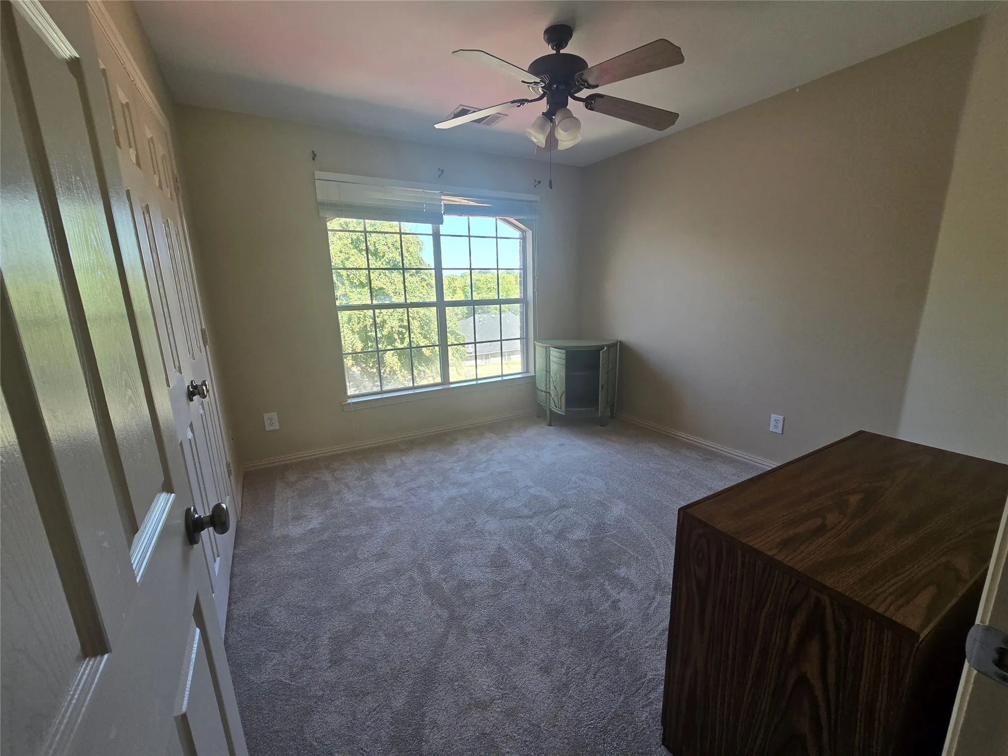 Single Family Residence For Sale in Rockwall County , 5607 Ranger Drive, Rockwall, Texas 75032, 4 Bedroom, 4 Bathroom, 2 Garage spaces, 3,071 Sqft, built in 2001, mls#21389324, Real Estate Agent in Rockwall, Homes For Sale in Rockwall county, Homes For Sale in Rockwall, Realtor in Rockwall Texas, Real Estate Brokerage Independent Realty Texas, Luminita Cordes Realtor