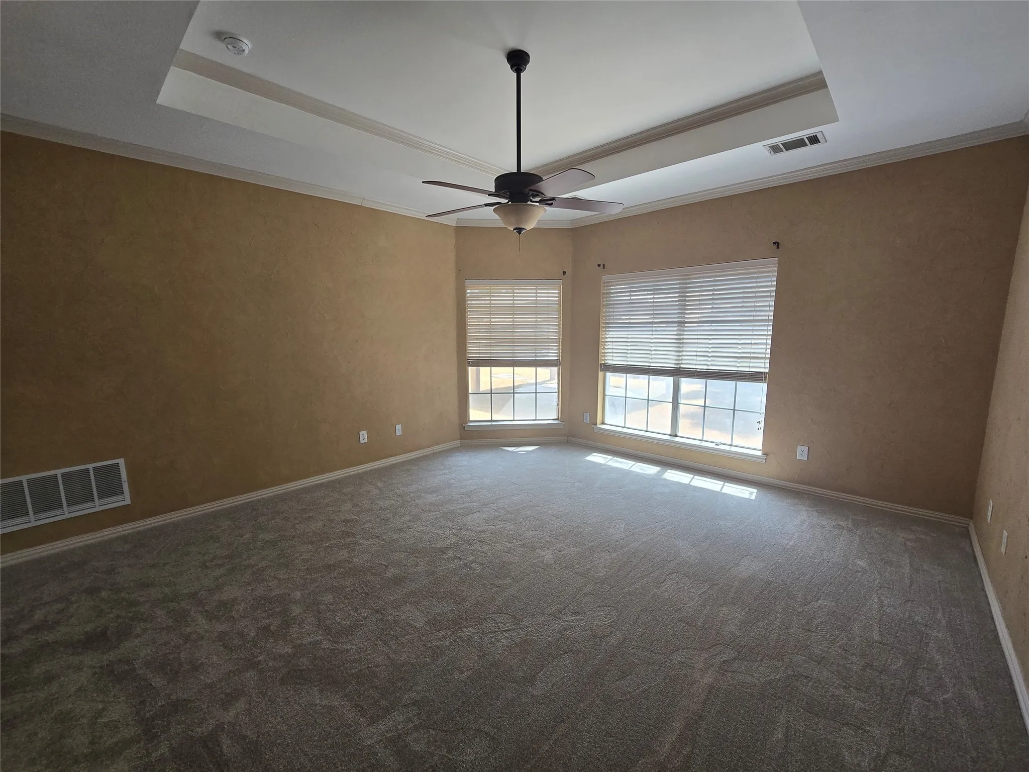 Single Family Residence For Sale in Rockwall County , 5607 Ranger Drive, Rockwall, Texas 75032, 4 Bedroom, 4 Bathroom, 2 Garage spaces, 3,071 Sqft, built in 2001, mls#21389324, Real Estate Agent in Rockwall, Homes For Sale in Rockwall county, Homes For Sale in Rockwall, Realtor in Rockwall Texas, Real Estate Brokerage Independent Realty Texas, Luminita Cordes Realtor