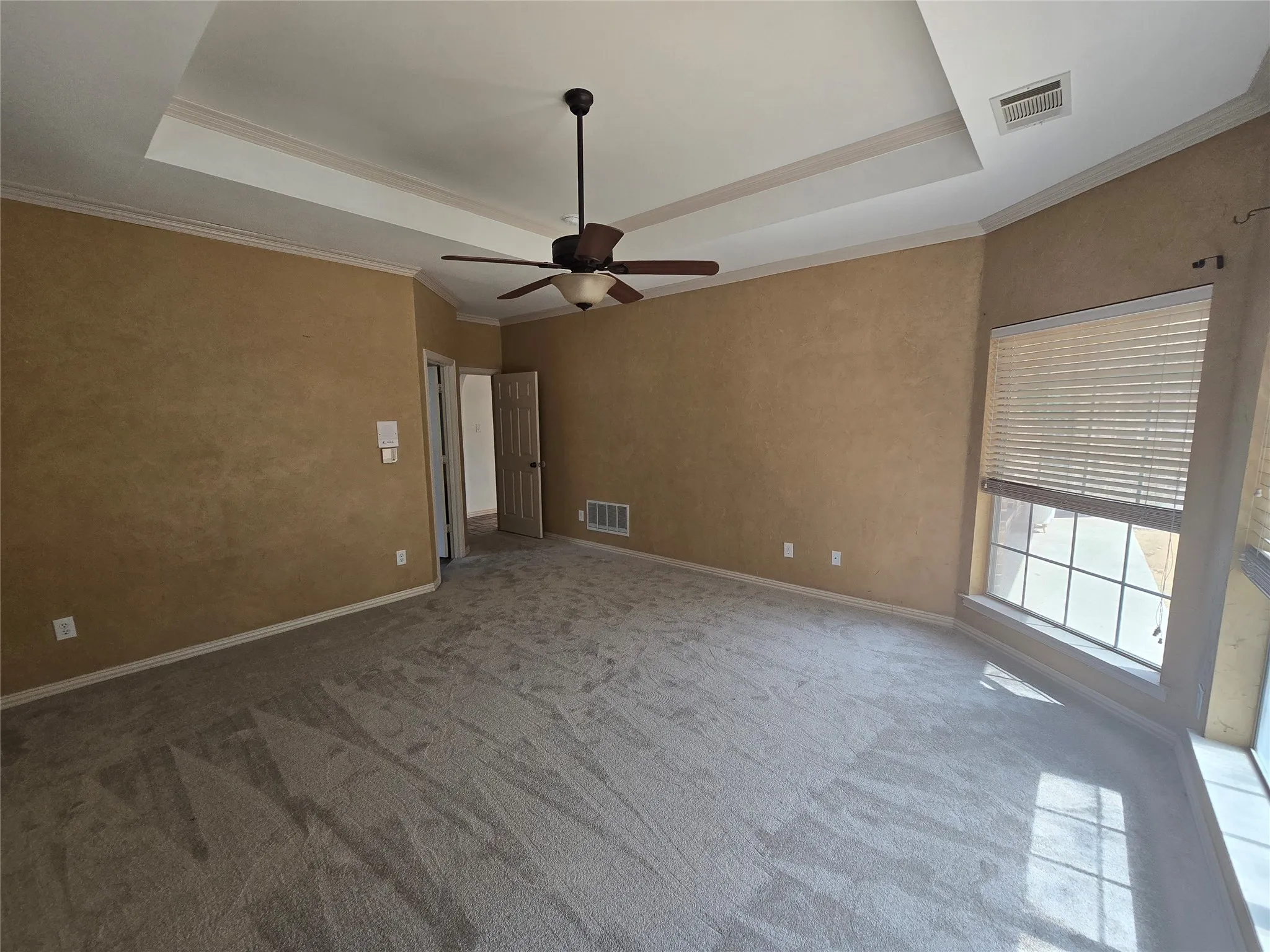 Single Family Residence For Sale in Rockwall County , 5607 Ranger Drive, Rockwall, Texas 75032, 4 Bedroom, 4 Bathroom, 2 Garage spaces, 3,071 Sqft, built in 2001, mls#21389324, Real Estate Agent in Rockwall, Homes For Sale in Rockwall county, Homes For Sale in Rockwall, Realtor in Rockwall Texas, Real Estate Brokerage Independent Realty Texas, Luminita Cordes Realtor