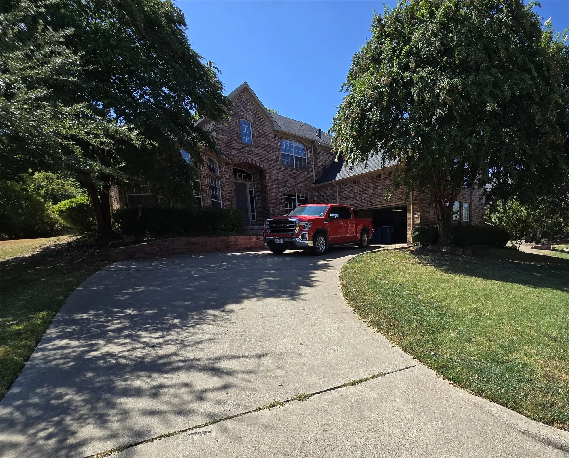 Single Family Residence For Sale in Rockwall County , 5607 Ranger Drive, Rockwall, Texas 75032, 4 Bedroom, 4 Bathroom, 2 Garage spaces, 3,071 Sqft, built in 2001, mls#21389324, Real Estate Agent in Rockwall, Homes For Sale in Rockwall county, Homes For Sale in Rockwall, Realtor in Rockwall Texas, Real Estate Brokerage Independent Realty Texas, Luminita Cordes Realtor