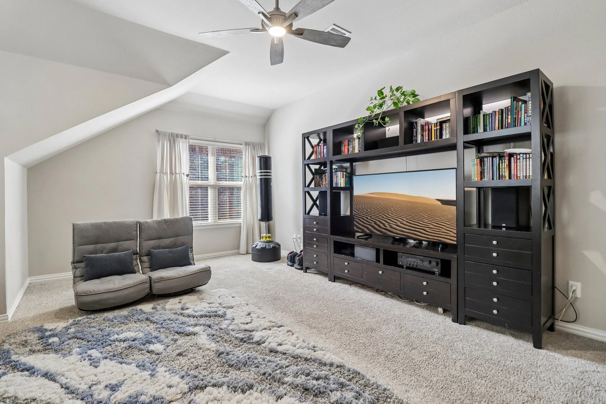 Gameroom - 2nd Floor