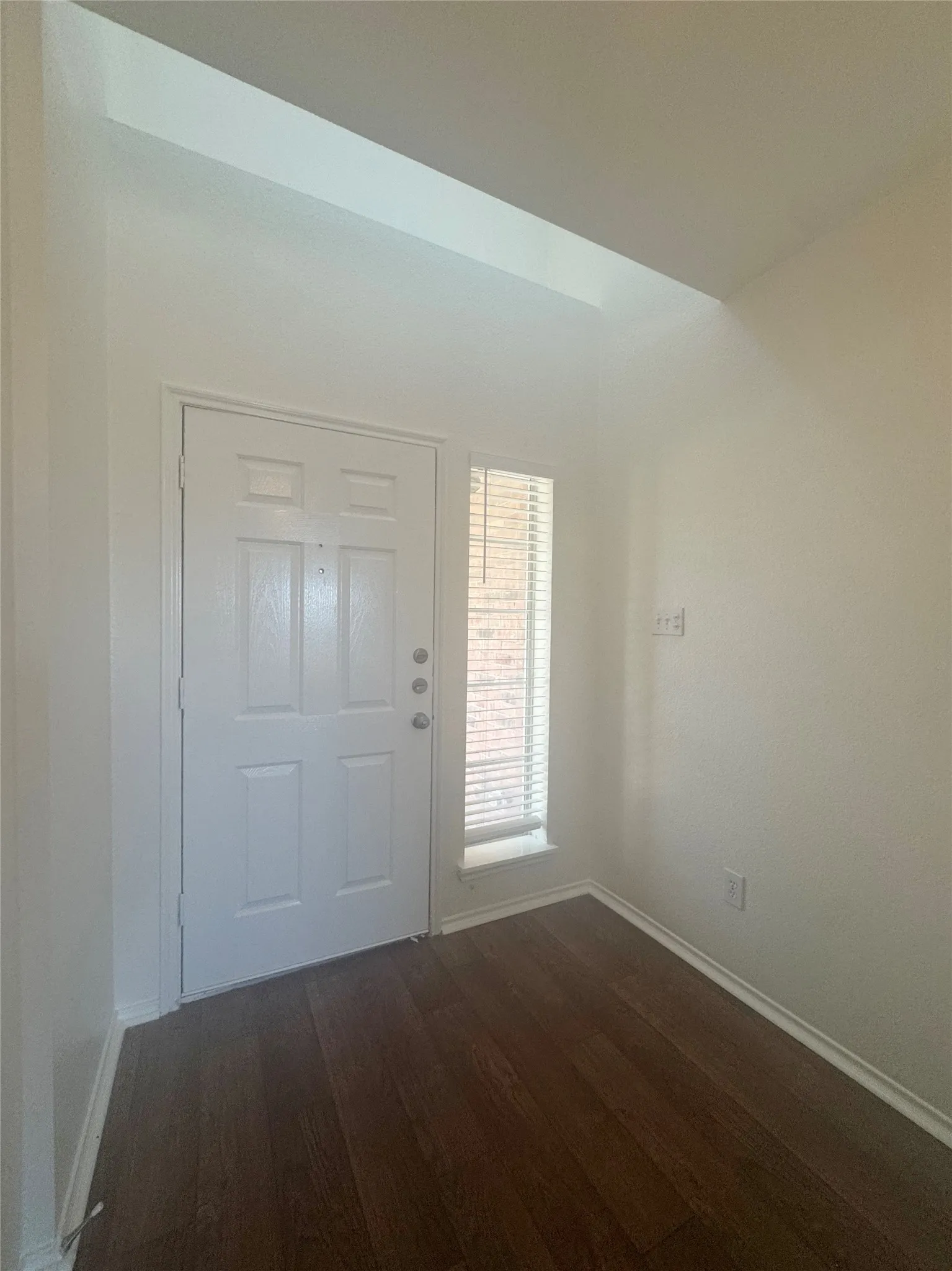 Townhouse For Rent in Dallas County , 2264 Stonebrook Lane, Mesquite, Texas 75181, 3 Bedroom, 3 Bathroom, 2 Garage spaces, 1,463 Sqft, built in 2006, mls#21389357, Real Estate Agent in Mesquite, Homes For Rent in Dallas county, Homes For Rent in Mesquite, Realtor in Mesquite Texas, Real Estate Brokerage Independent Realty Texas, Luminita Cordes Realtor