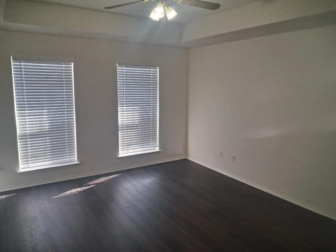 Single Family Residence For Rent in Tarrant County , 1123 Greenview Lane, Kennedale, Texas 76060, 4 Bedroom, 2 Bathroom, 2 Garage spaces, 1,775 Sqft, built in 1999, mls#21380963, Real Estate Agent in Kennedale, Homes For Rent in Tarrant county, Homes For Rent in Kennedale, Realtor in Kennedale Texas, Real Estate Brokerage Independent Realty Texas, Luminita Cordes Realtor