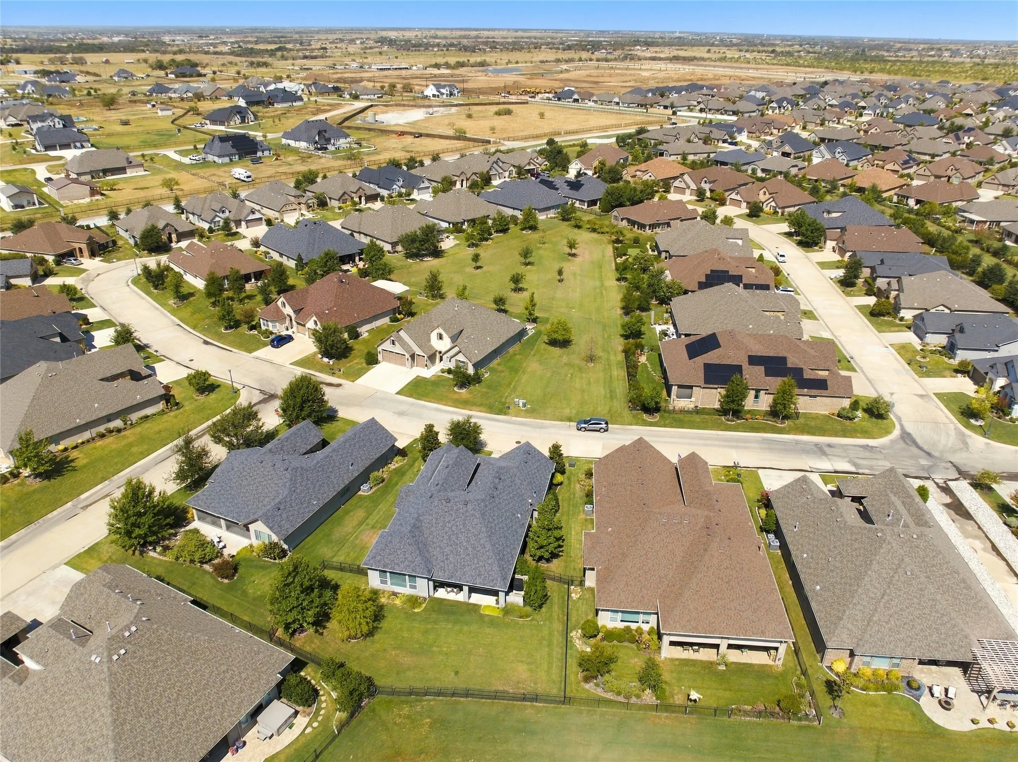 Single Family Residence For Sale in Denton County , 9717 Arkose Drive, Denton, Texas 76207, 2 Bedroom, 3 Bathroom, 3 Garage spaces, 2,096 Sqft, built in 2017, mls#21388534, Real Estate Agent in Denton, Homes For Sale in Denton county, Homes For Sale in Denton, Realtor in Denton Texas, Real Estate Brokerage Independent Realty Texas, Luminita Cordes Realtor