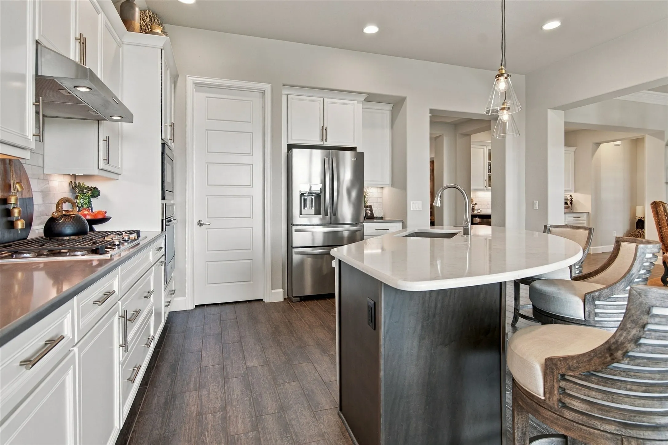 Single Family Residence For Sale in Denton County , 9717 Arkose Drive, Denton, Texas 76207, 2 Bedroom, 3 Bathroom, 3 Garage spaces, 2,096 Sqft, built in 2017, mls#21388534, Real Estate Agent in Denton, Homes For Sale in Denton county, Homes For Sale in Denton, Realtor in Denton Texas, Real Estate Brokerage Independent Realty Texas, Luminita Cordes Realtor