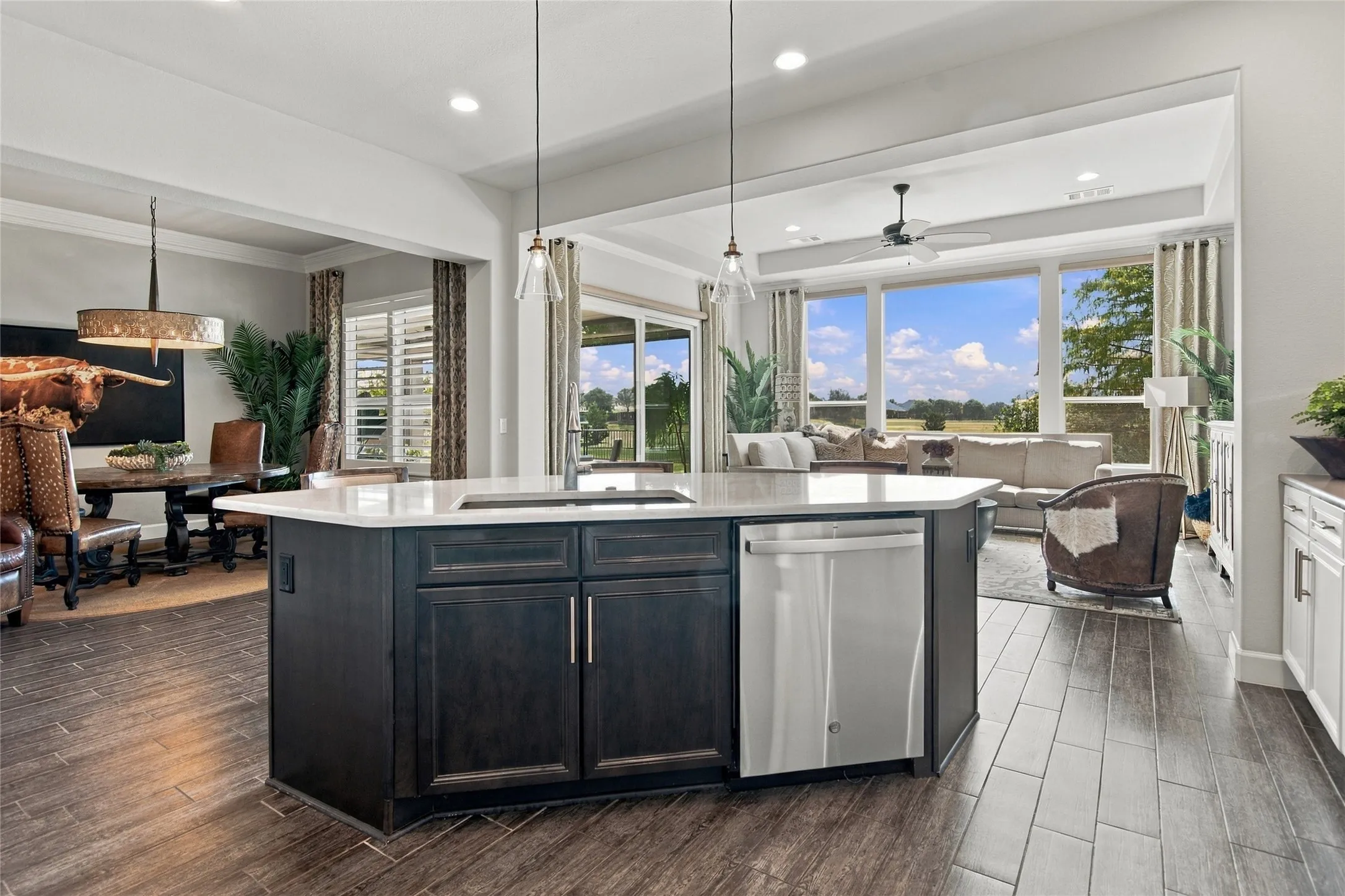 Single Family Residence For Sale in Denton County , 9717 Arkose Drive, Denton, Texas 76207, 2 Bedroom, 3 Bathroom, 3 Garage spaces, 2,096 Sqft, built in 2017, mls#21388534, Real Estate Agent in Denton, Homes For Sale in Denton county, Homes For Sale in Denton, Realtor in Denton Texas, Real Estate Brokerage Independent Realty Texas, Luminita Cordes Realtor