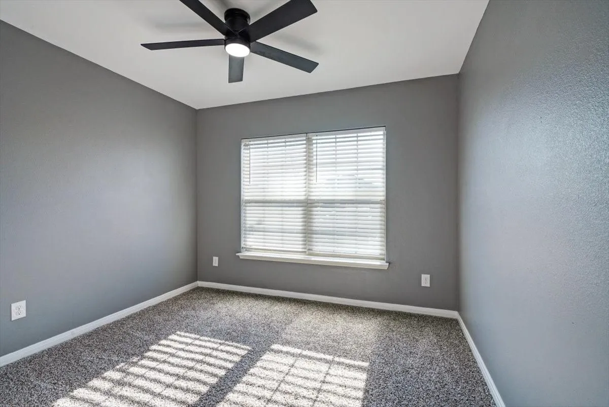 Single Family Residence For Sale in Wise County , 119 Barbwire Way, Newark, Texas 76071, 3 Bedroom, 2 Bathroom, 2 Garage spaces, 1,379 Sqft, built in 2020, mls#21388591, Real Estate Agent in Newark, Homes For Sale in Wise county, Homes For Sale in Newark, Realtor in Newark Texas, Real Estate Brokerage Independent Realty Texas, Luminita Cordes Realtor